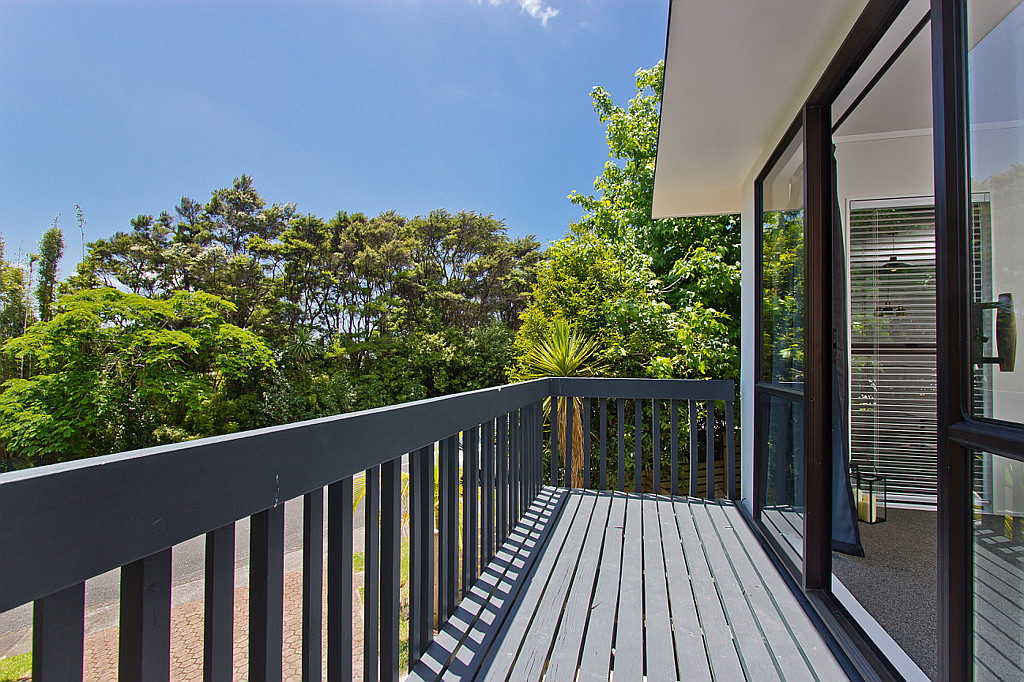 2 Onedin Place, Titirangi - Photo 4