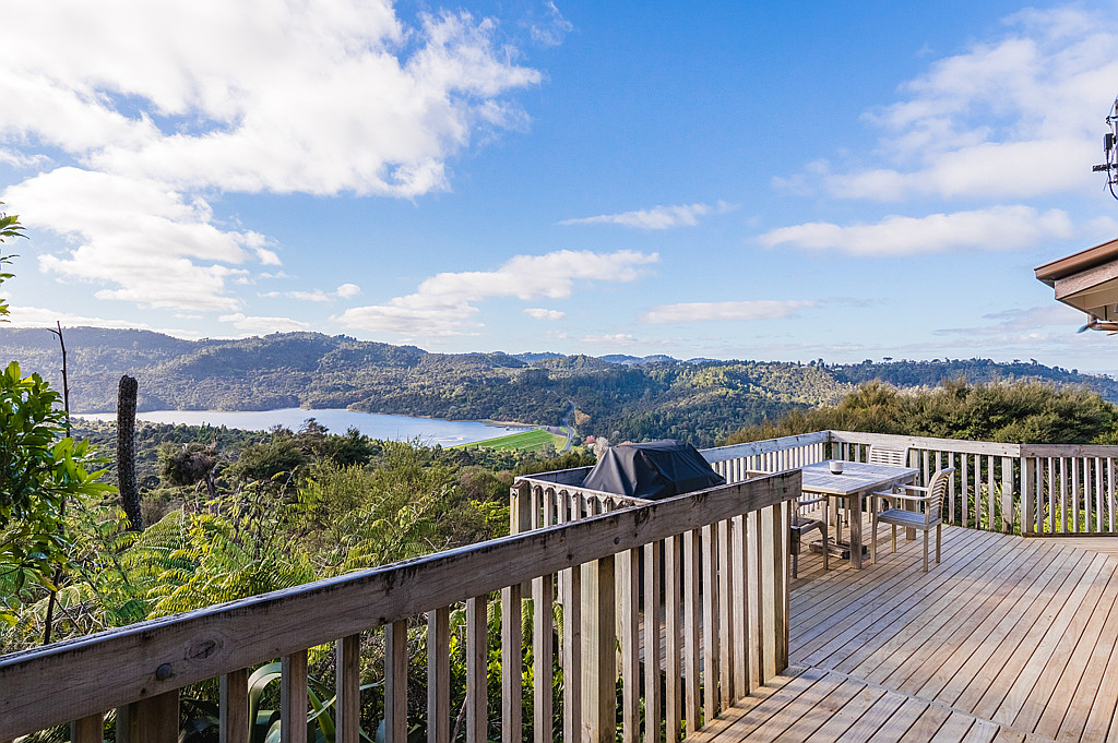 627 Huia Road, Parau - Photo 3