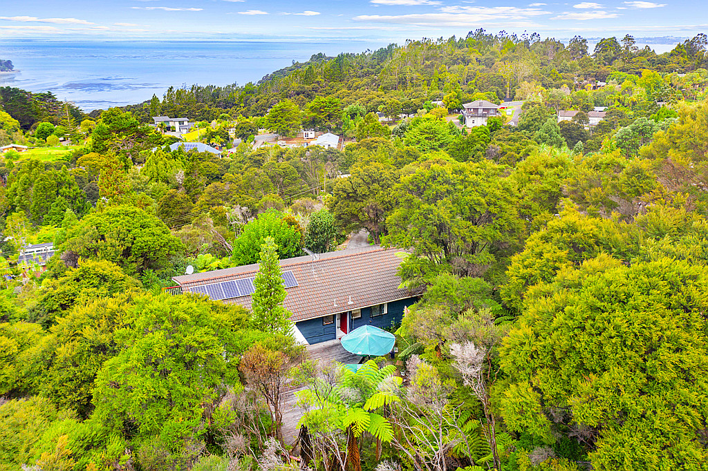 38 Rauhuia Crescent, Parau - Photo 2