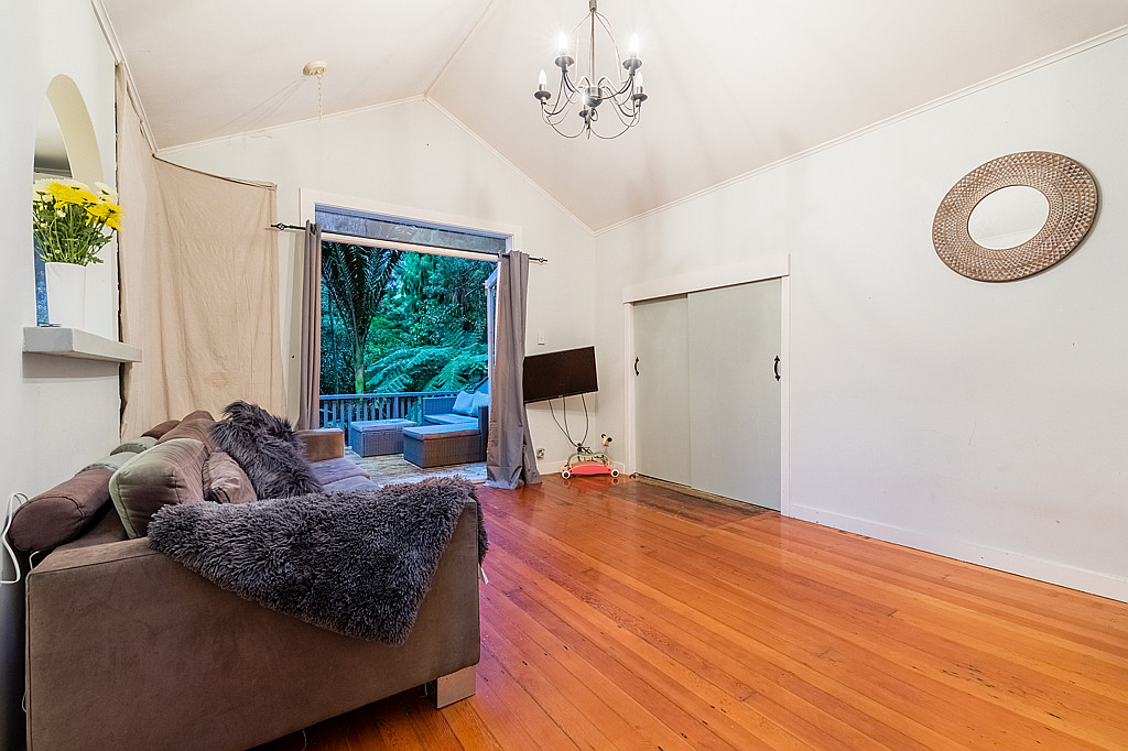 *43 Kauri Loop Road, Oratia - Photo 5