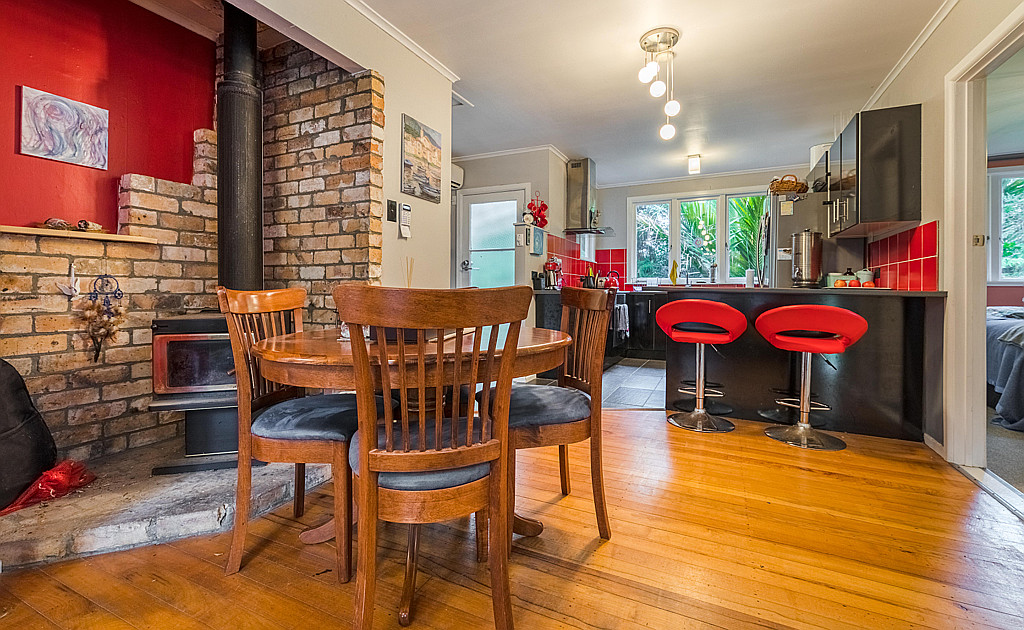 283 Huia Road, Titirangi - Photo 6