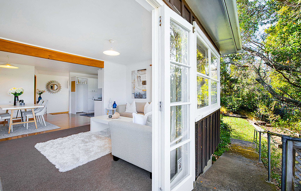89 Kauri Point Road, Laingholm - Photo 5