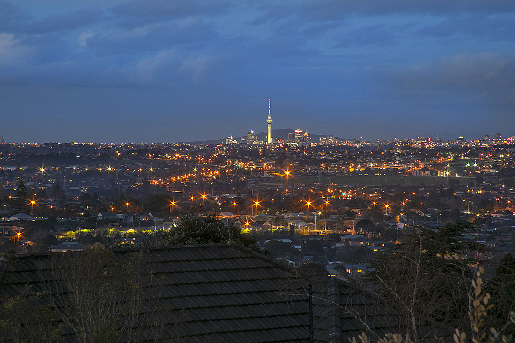 2 Roland Hill, Glen Eden - Photo 2