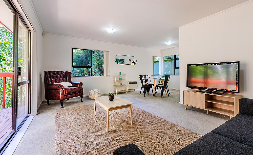 184 Godley Road, Titirangi - Photo 6