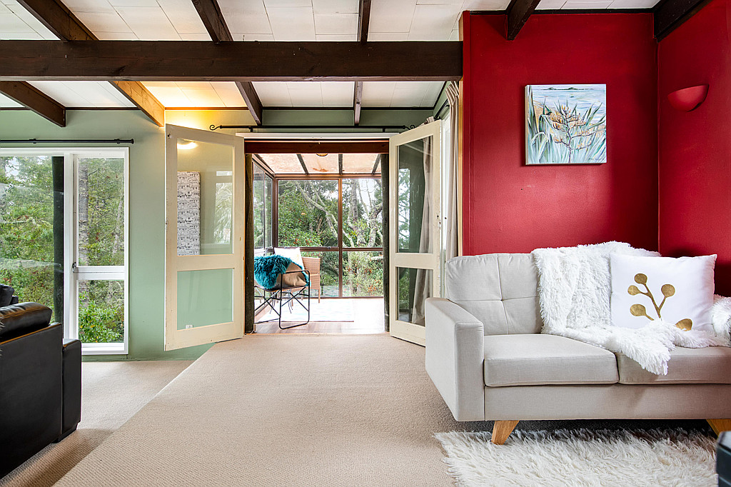 87 Kauri Point Road, Laingholm - Photo 4