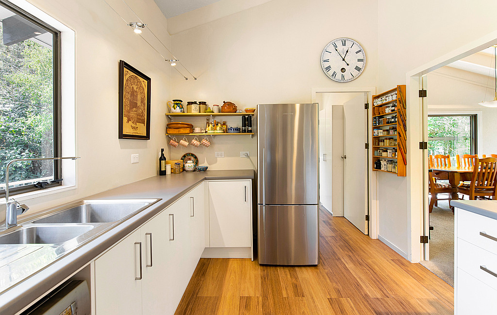 122 Woodlands Park Road, Titirangi - Photo 4