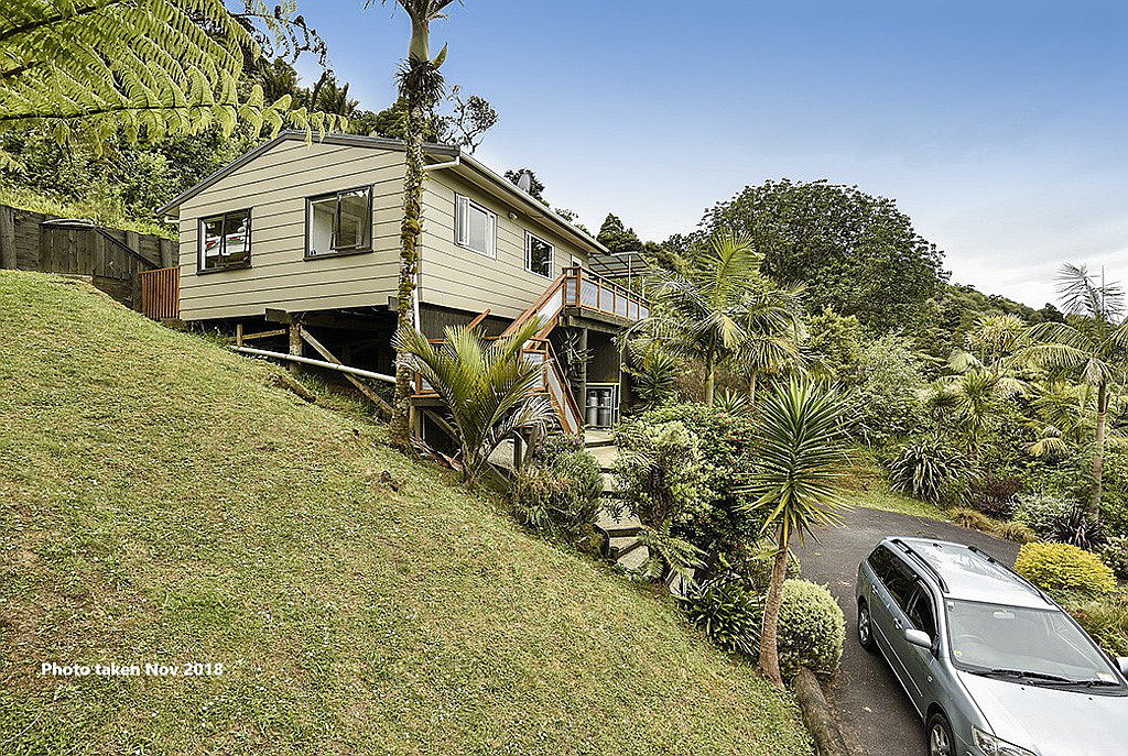 8 Warner Park Avenue, Laingholm - Photo 2