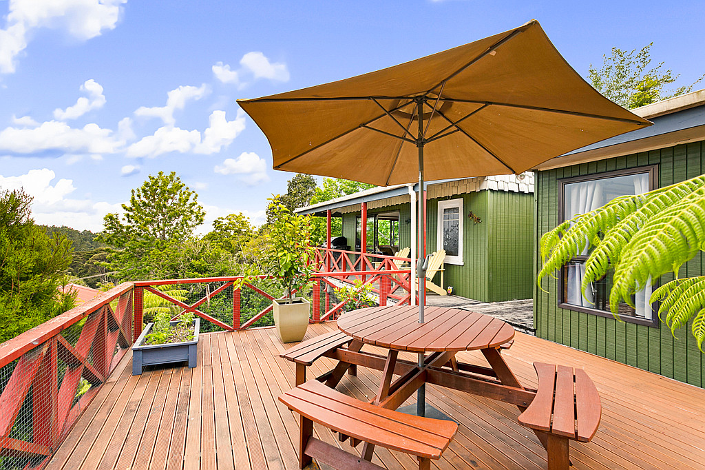 389 Huia Road, Titirangi - Photo 2