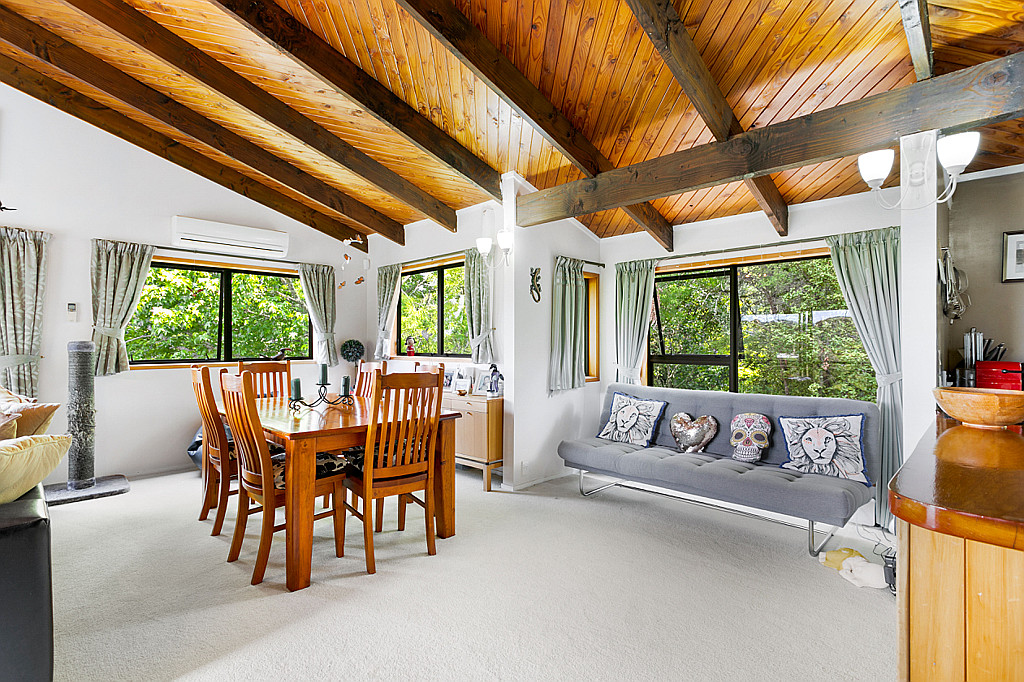 389 Huia Road, Titirangi - Photo 5