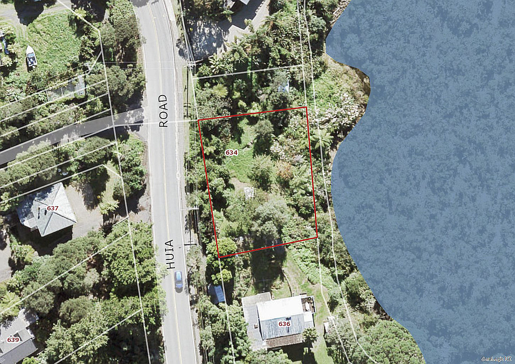 634 Huia Road, Parau - Photo 6