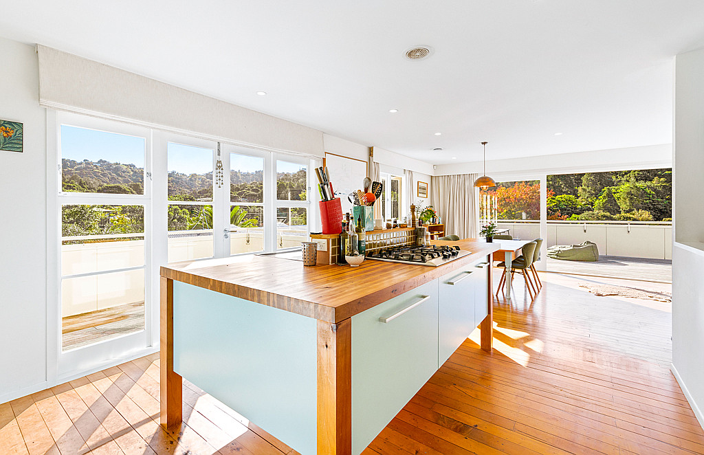 11 Western Road, Laingholm - Photo 4
