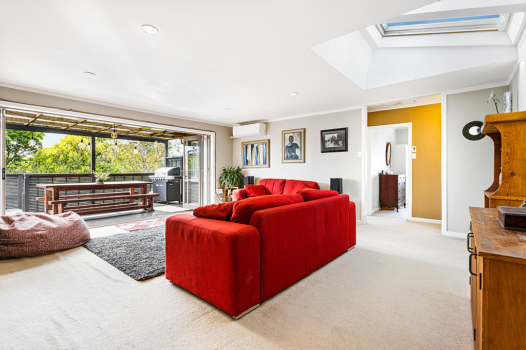 150 Don Buck Road, Massey - Photo 2