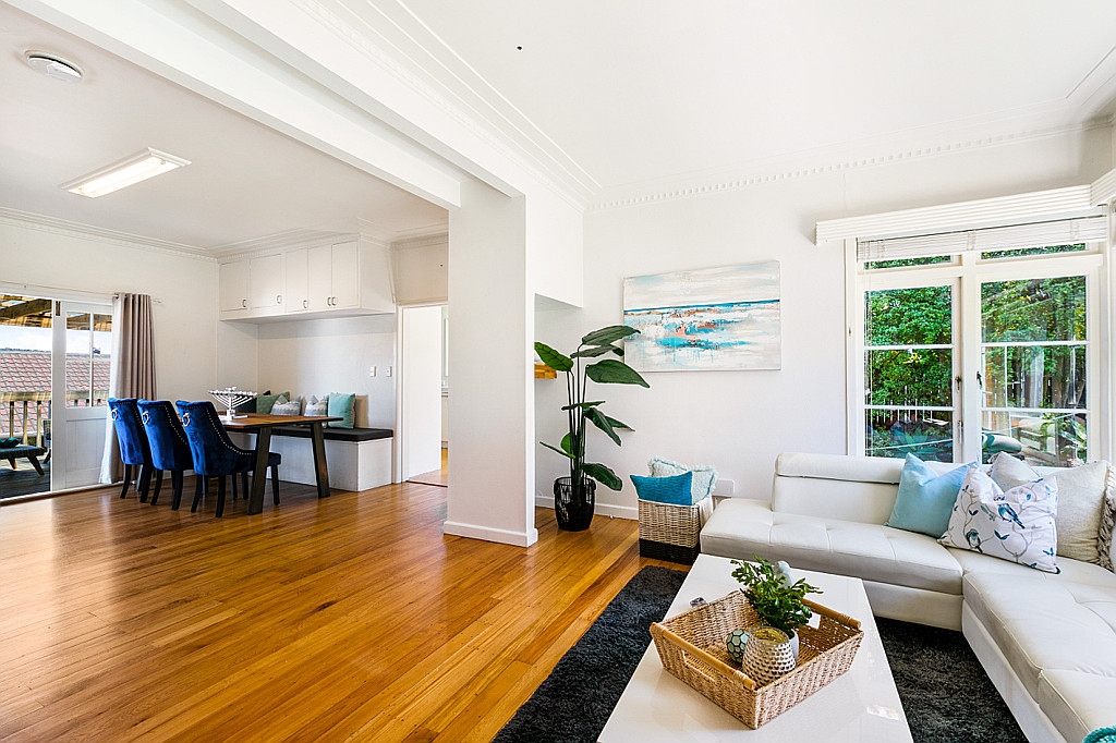 225 Titirangi Road, Titirangi - Photo 2