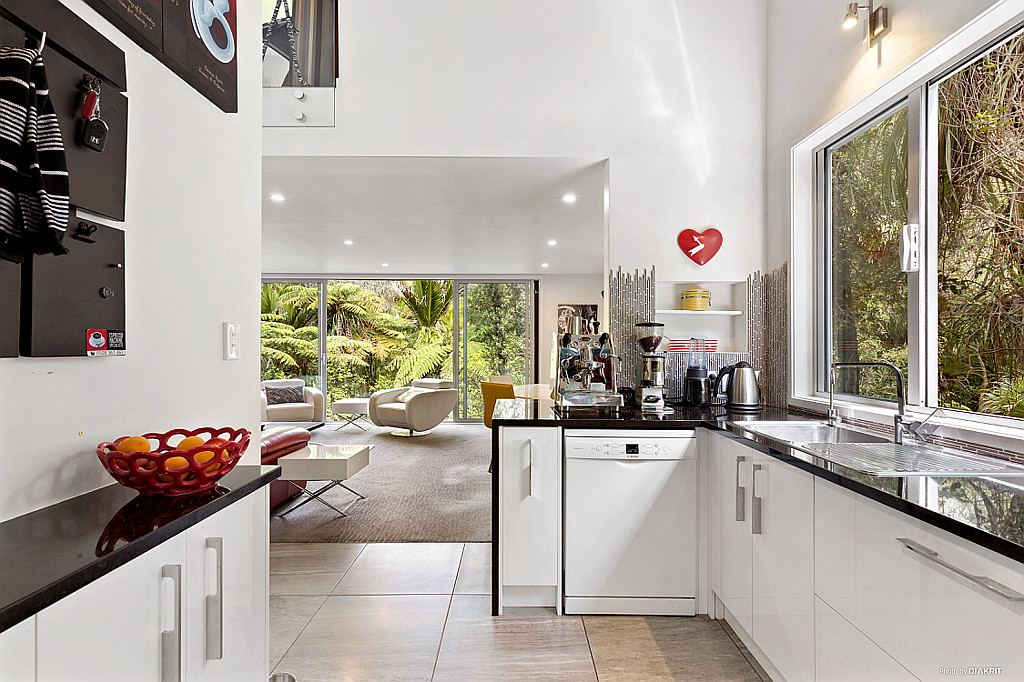 51c Rimutaka Place, Titirangi - Photo 4
