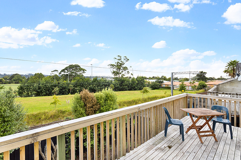 15 Pooks Road, Ranui - Photo 2