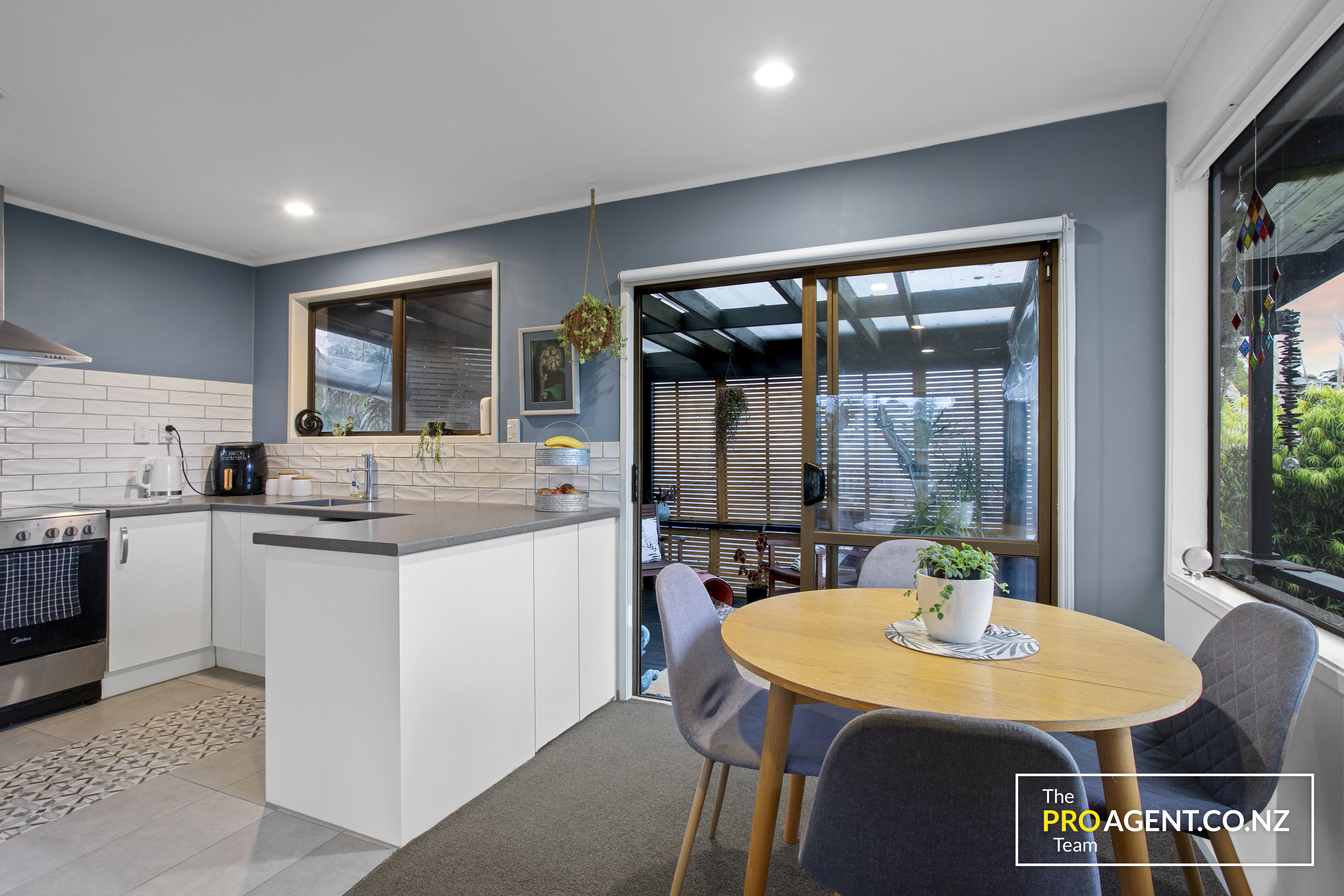 21B Glucina Place, Glen Eden - Photo 5