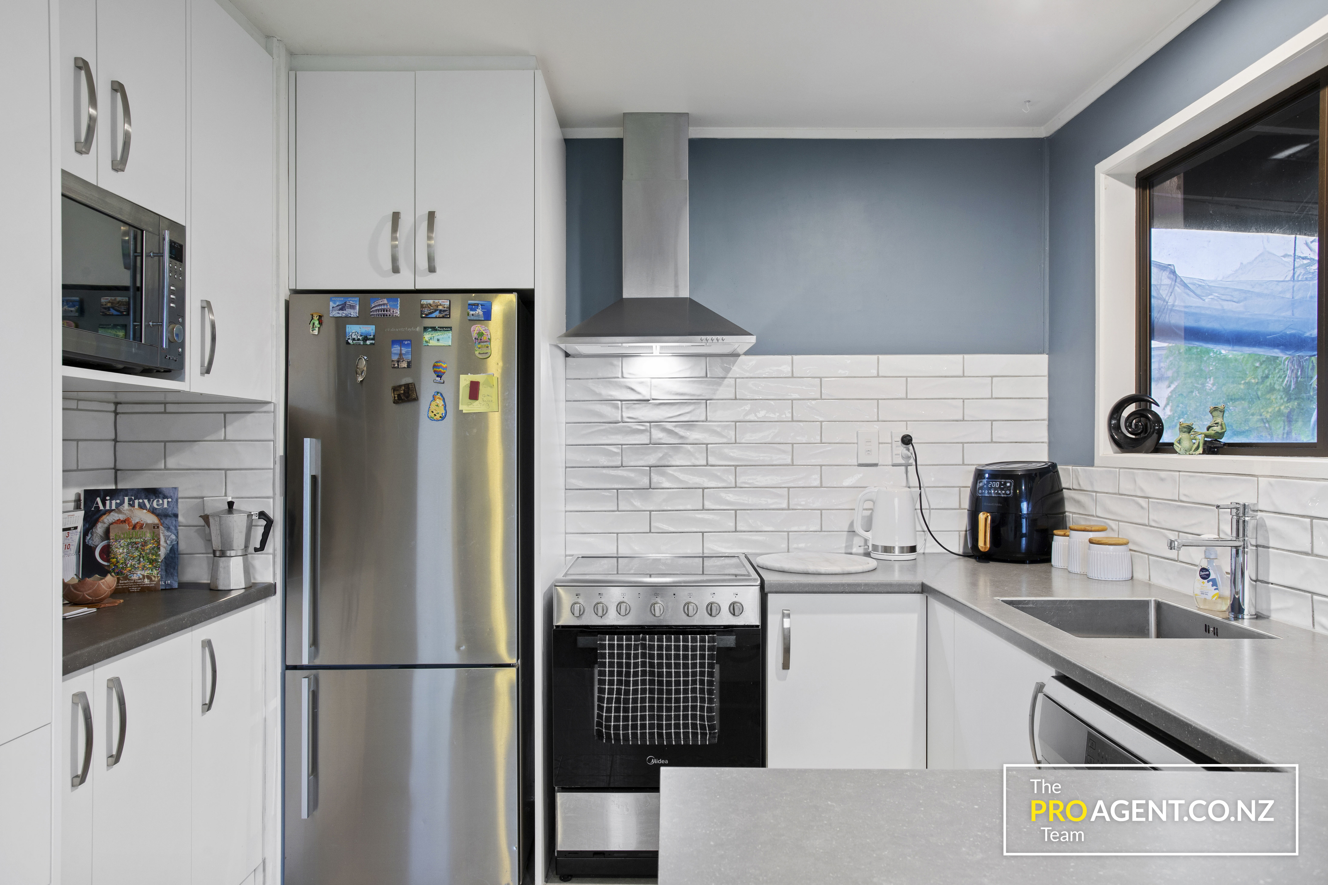 21B Glucina Place, Glen Eden - Photo 7
