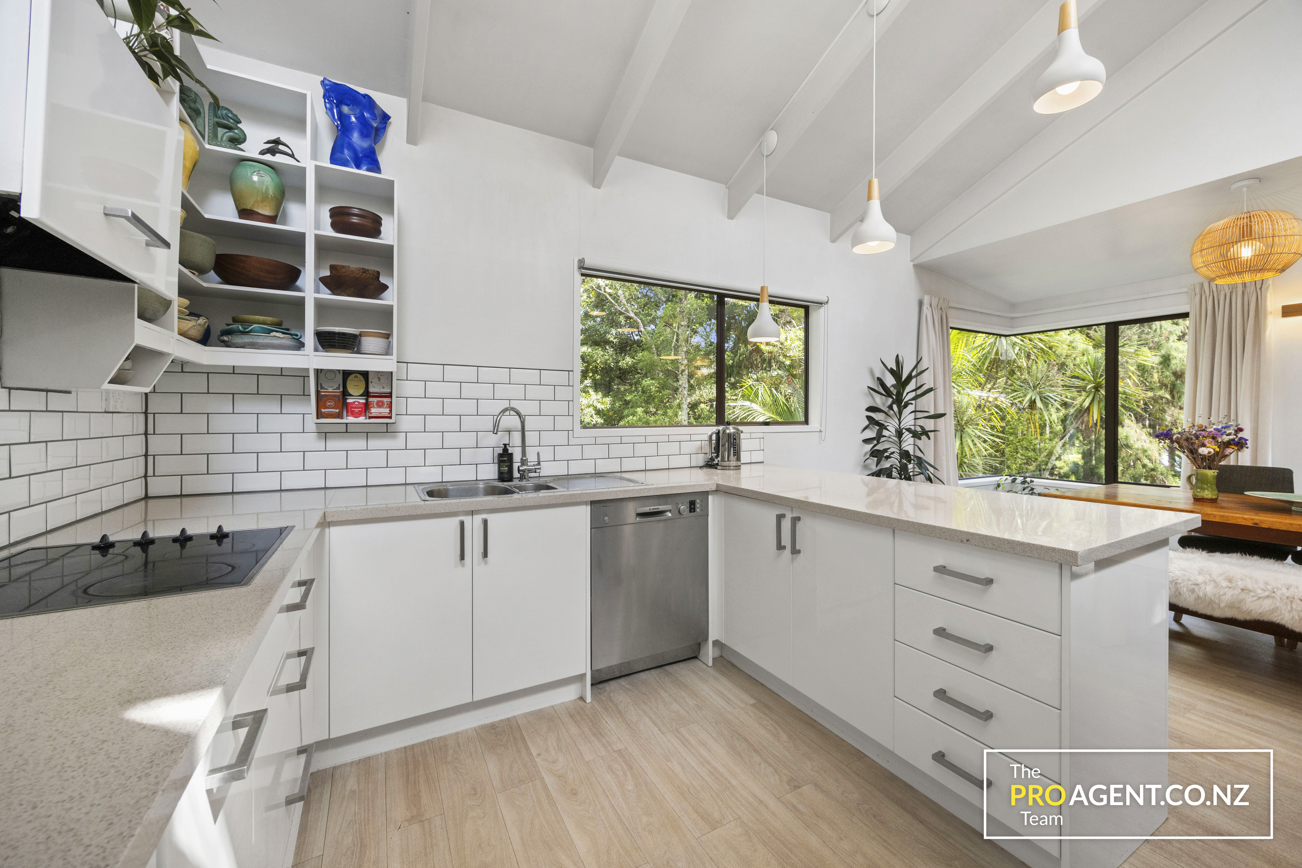 7 Minnehaha Avenue, Titirangi - Photo 6