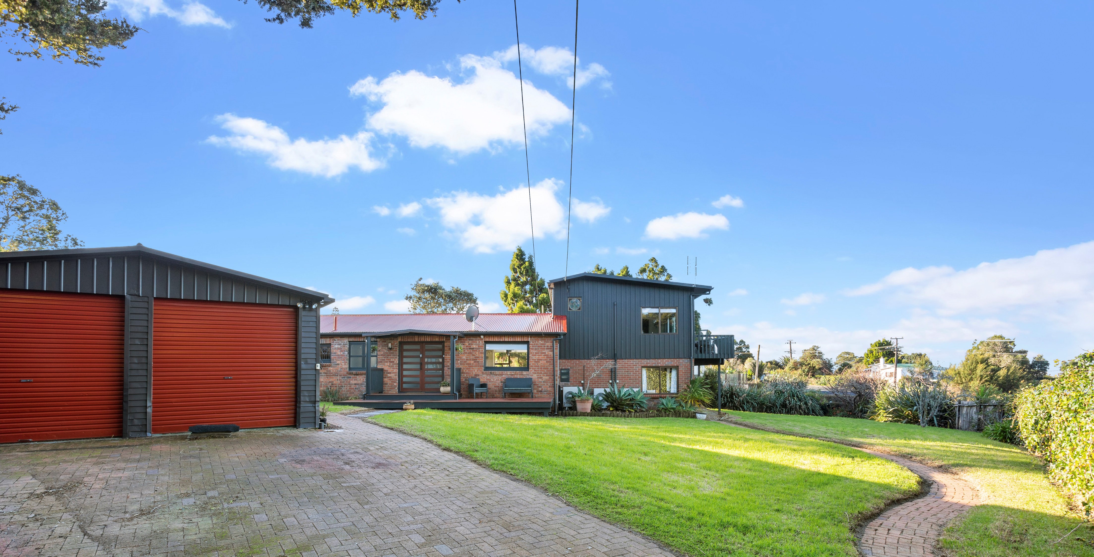 91 Victory Road, Laingholm - Photo 2