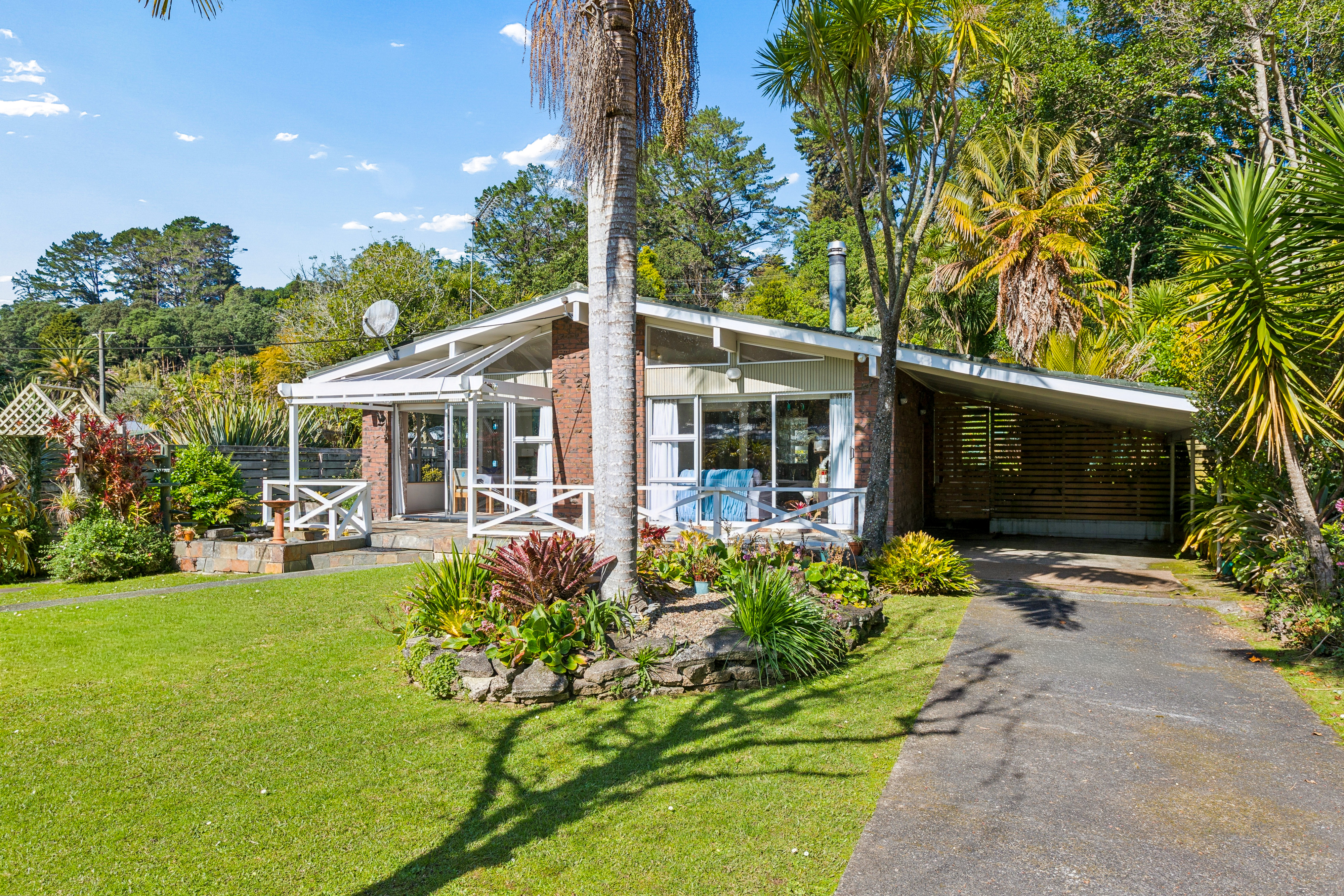 3 Western Road, Laingholm