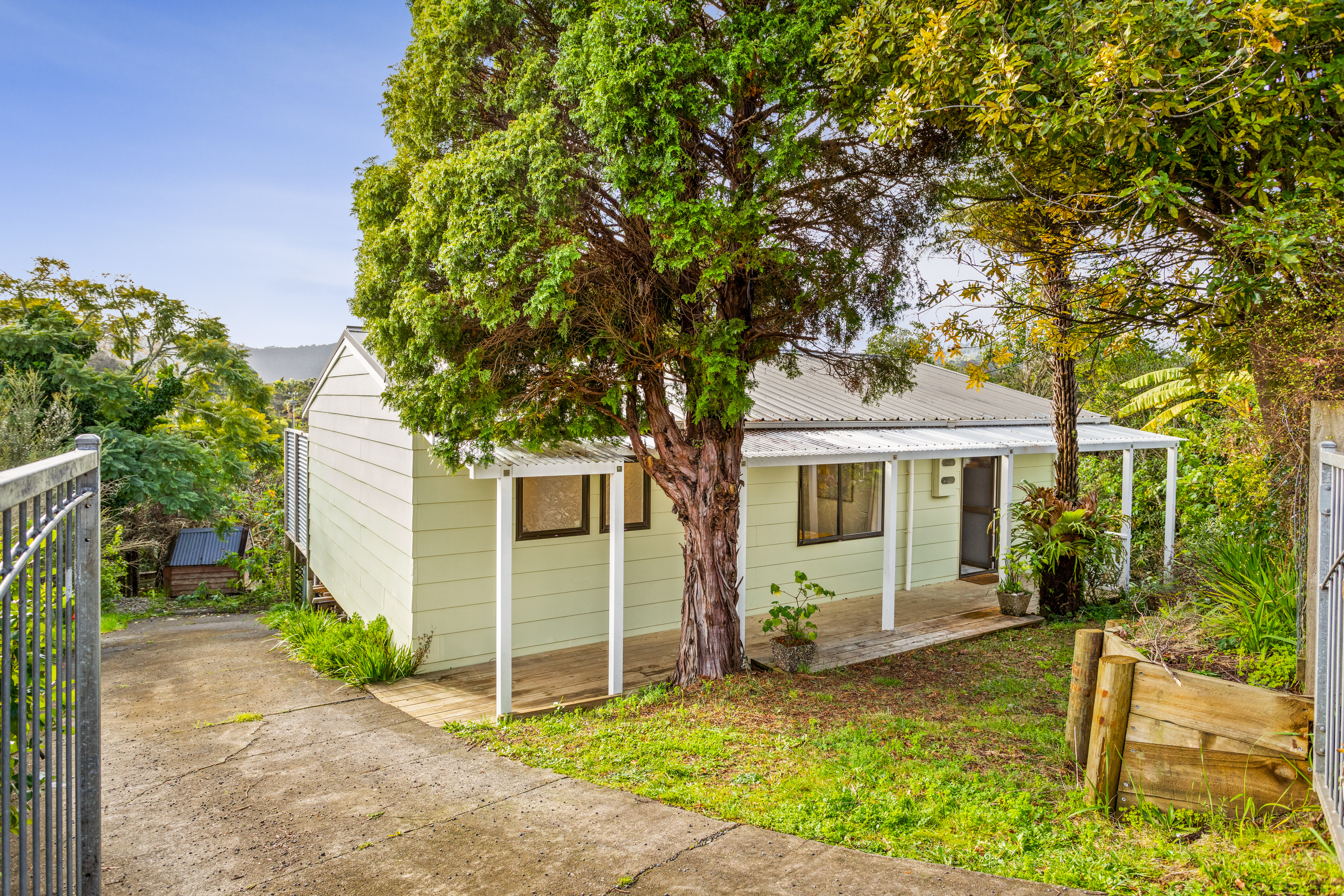4 Staley Road, Parau