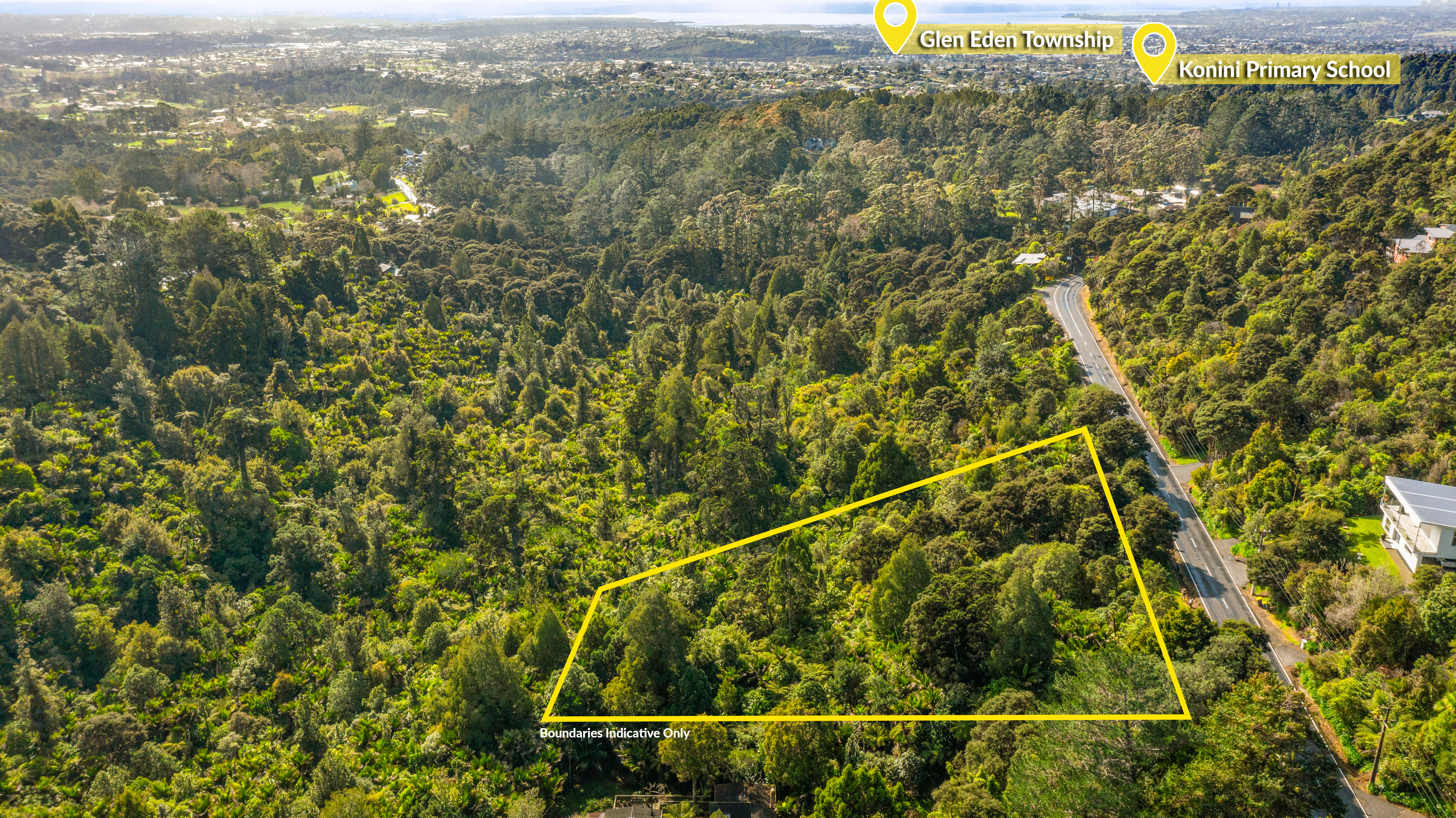 187 Scenic Drive, Titirangi - Photo 2