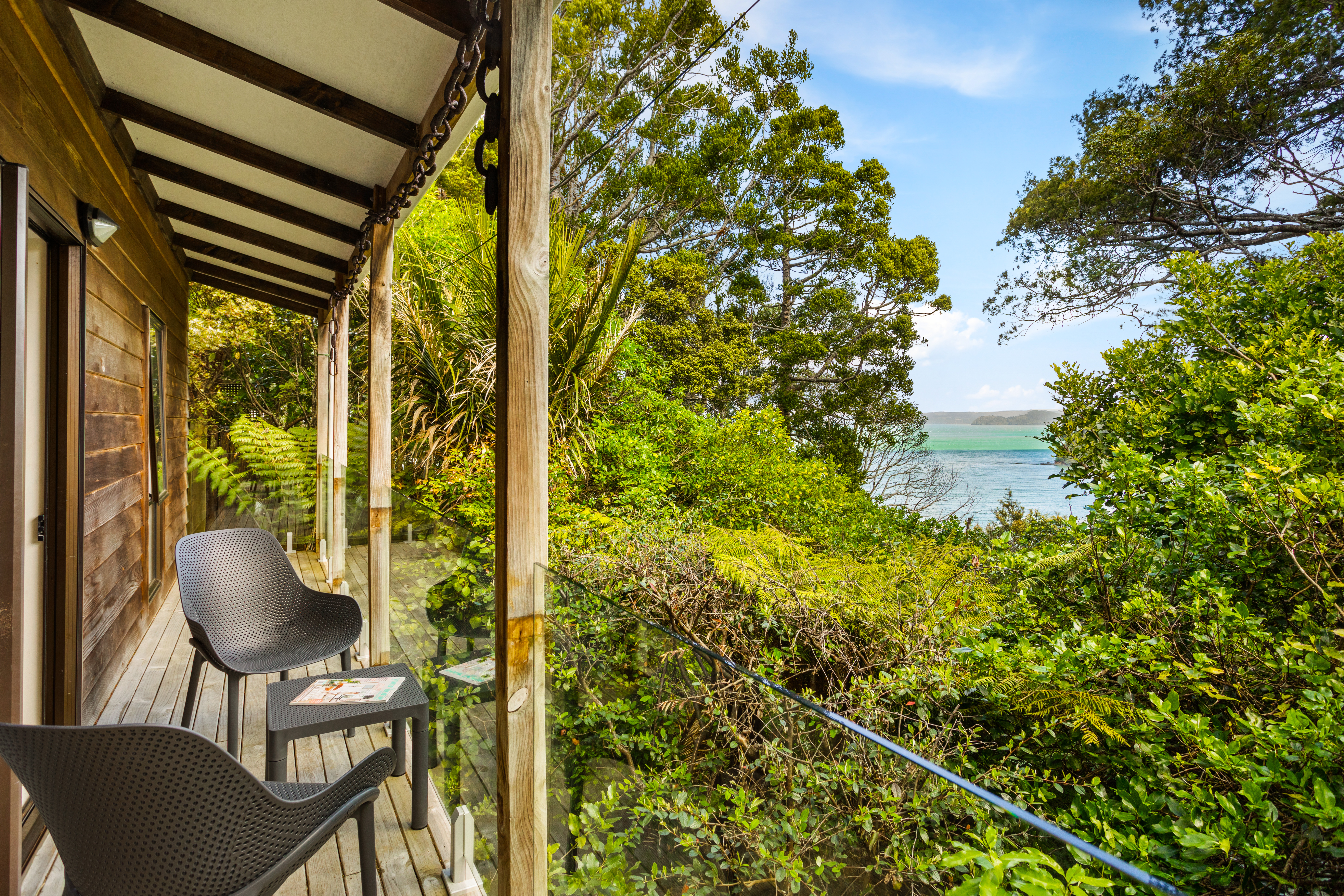 47 Arapito Road, Titirangi - Photo 4
