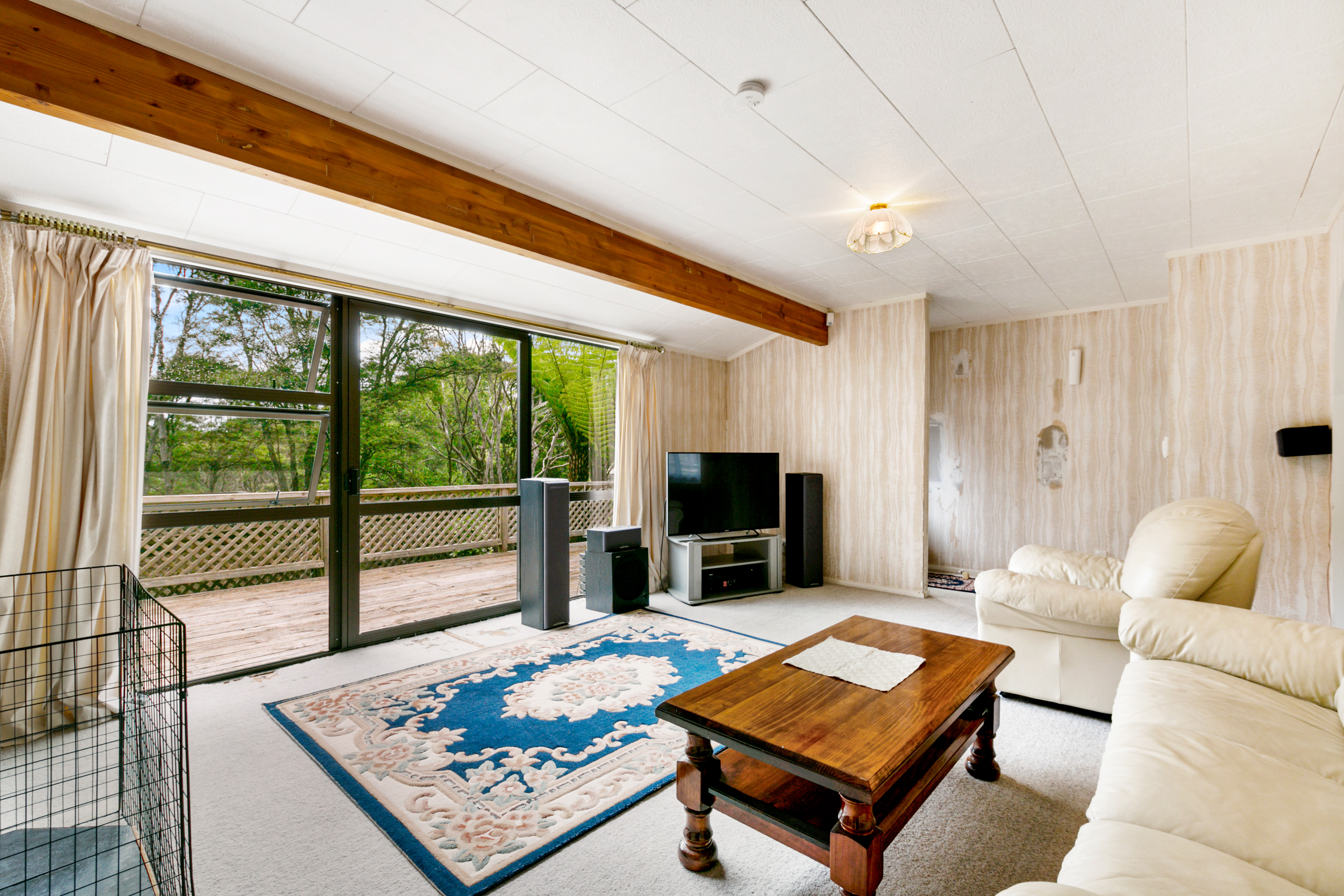 699 Huia Road, Parau - Photo 6