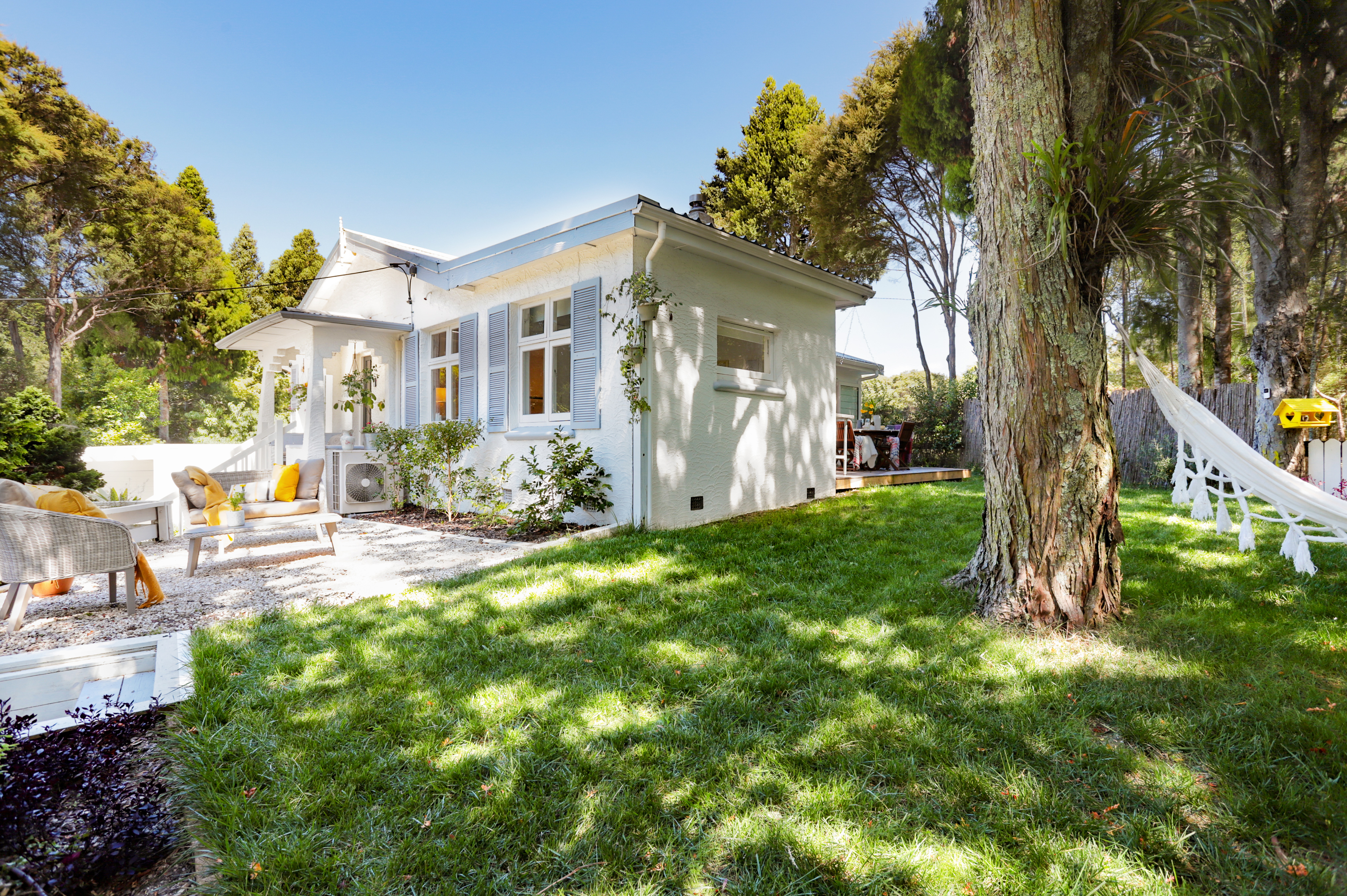 2 Minnehaha Avenue, Titirangi - Photo 6