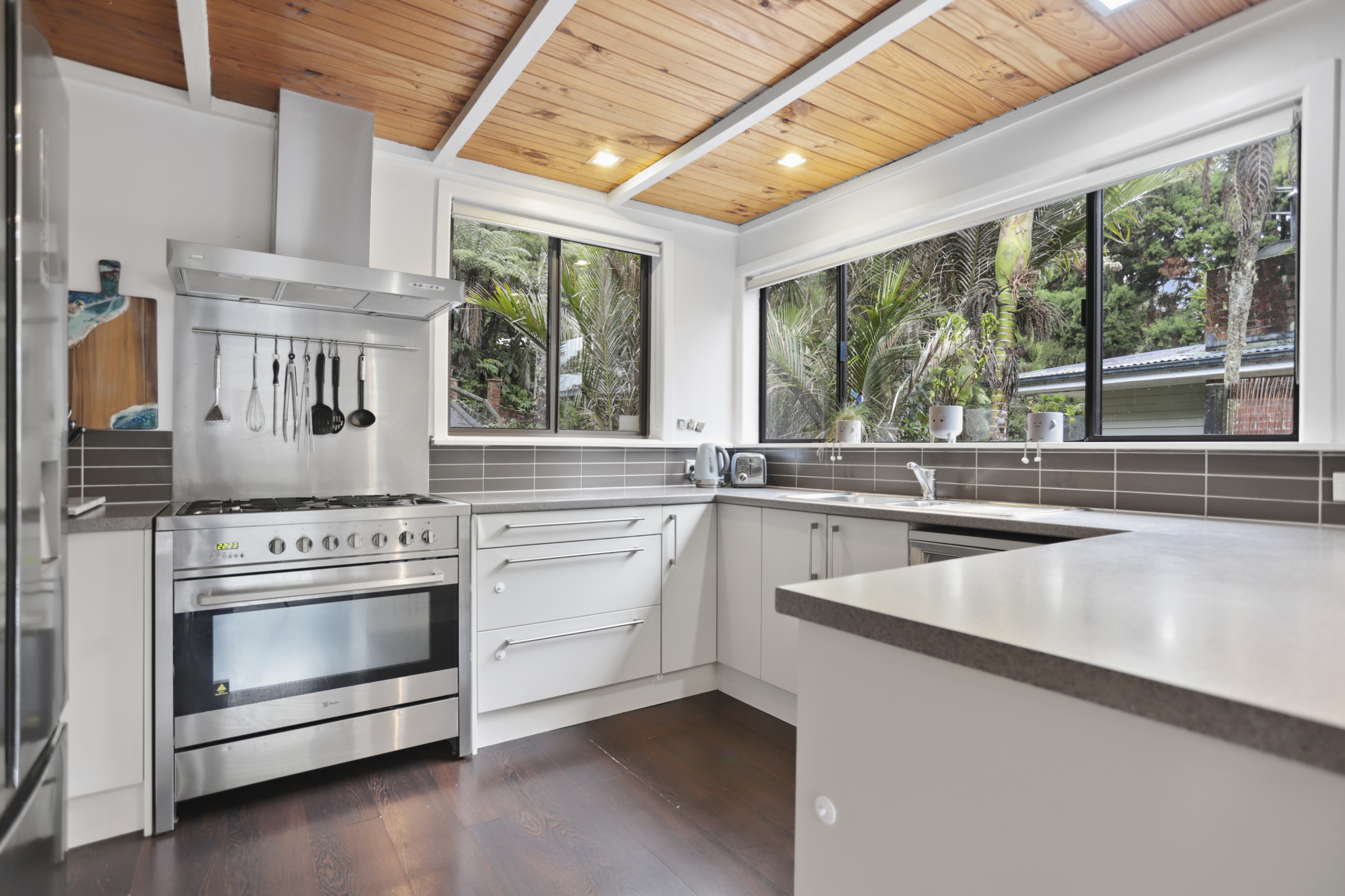 7 Sylvan Valley Avenue, Titirangi - Photo 2