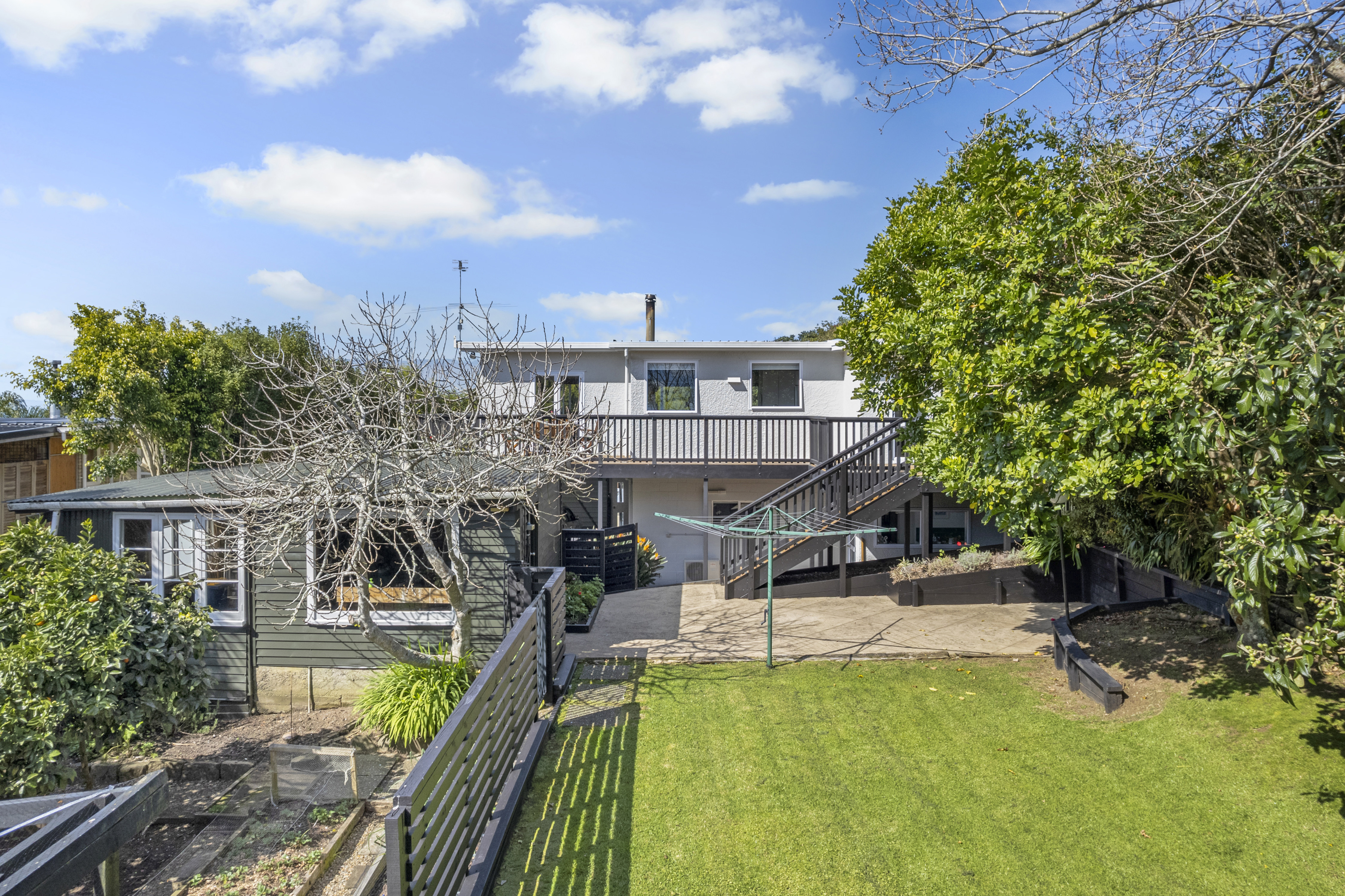 12 Rauhuia Crescent, Parau - Photo 2