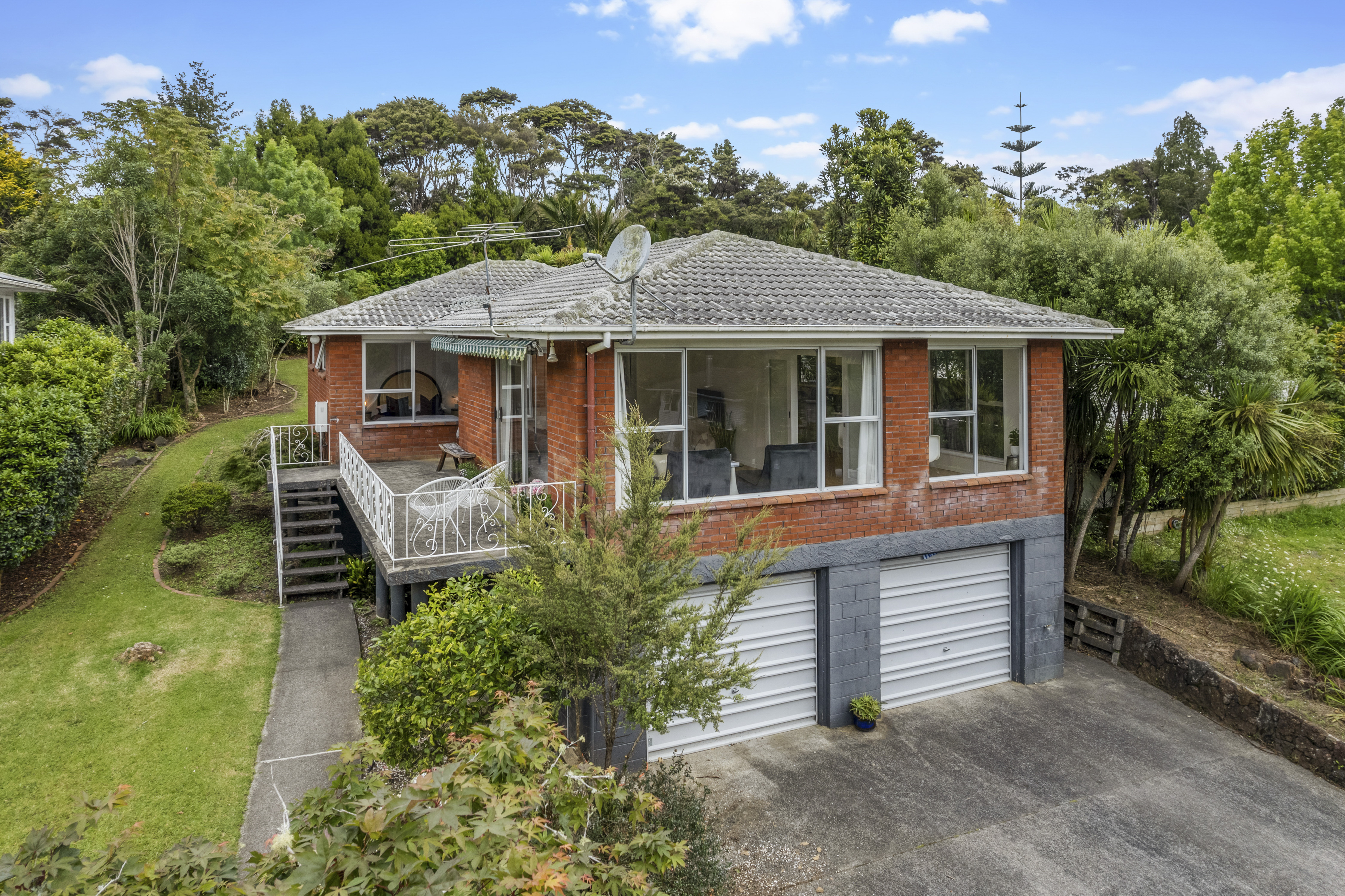 52 Rimutaka Place, Titirangi