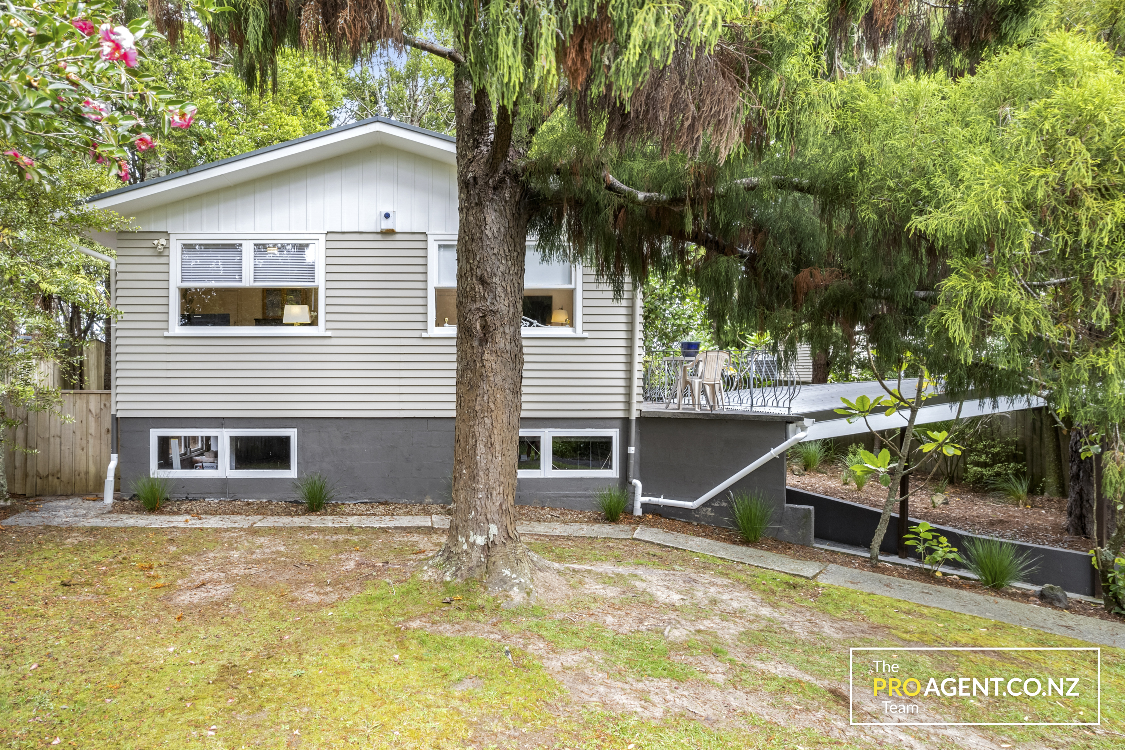 502 Huia Road, Laingholm - Photo 2