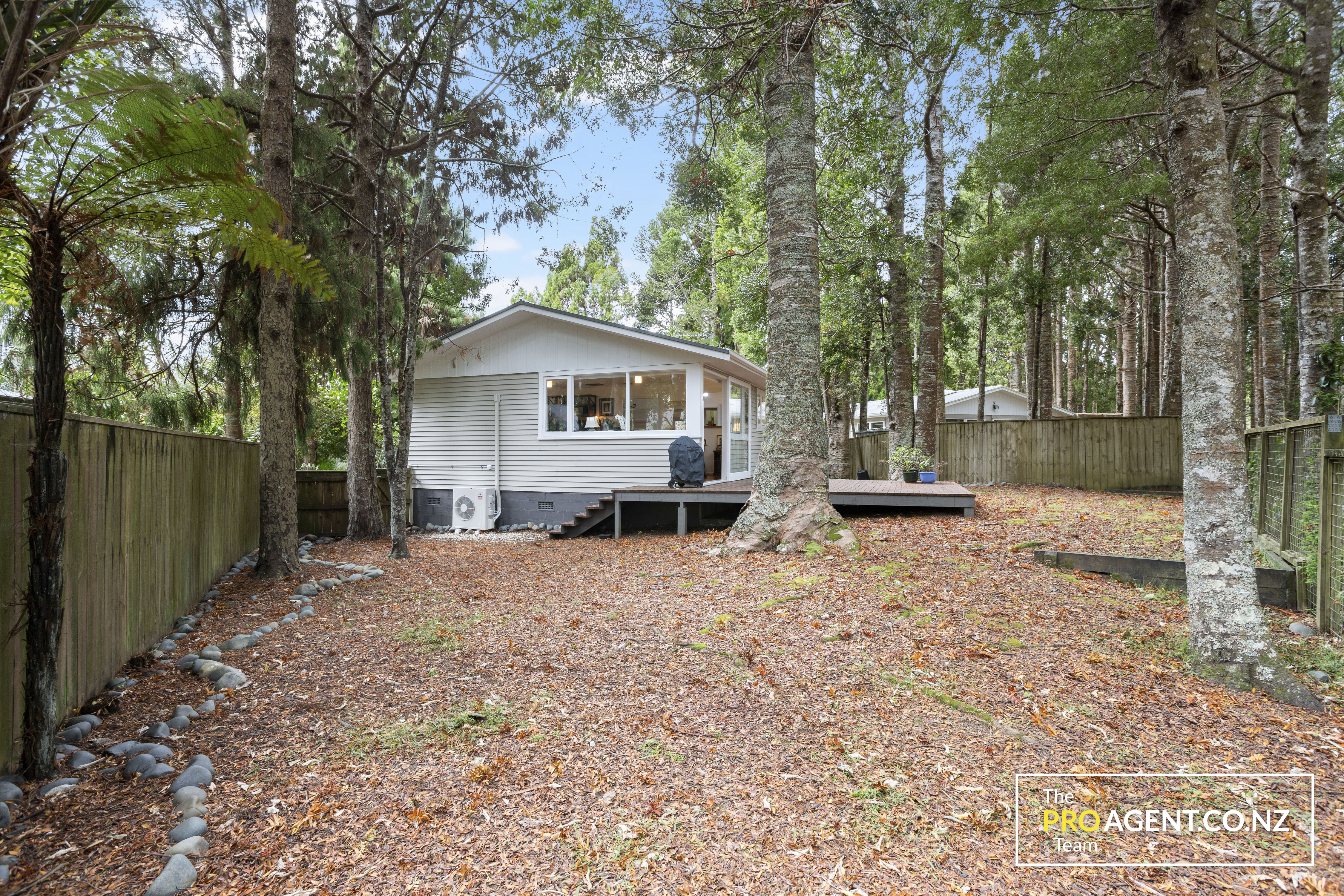502 Huia Road, Laingholm - Photo 7