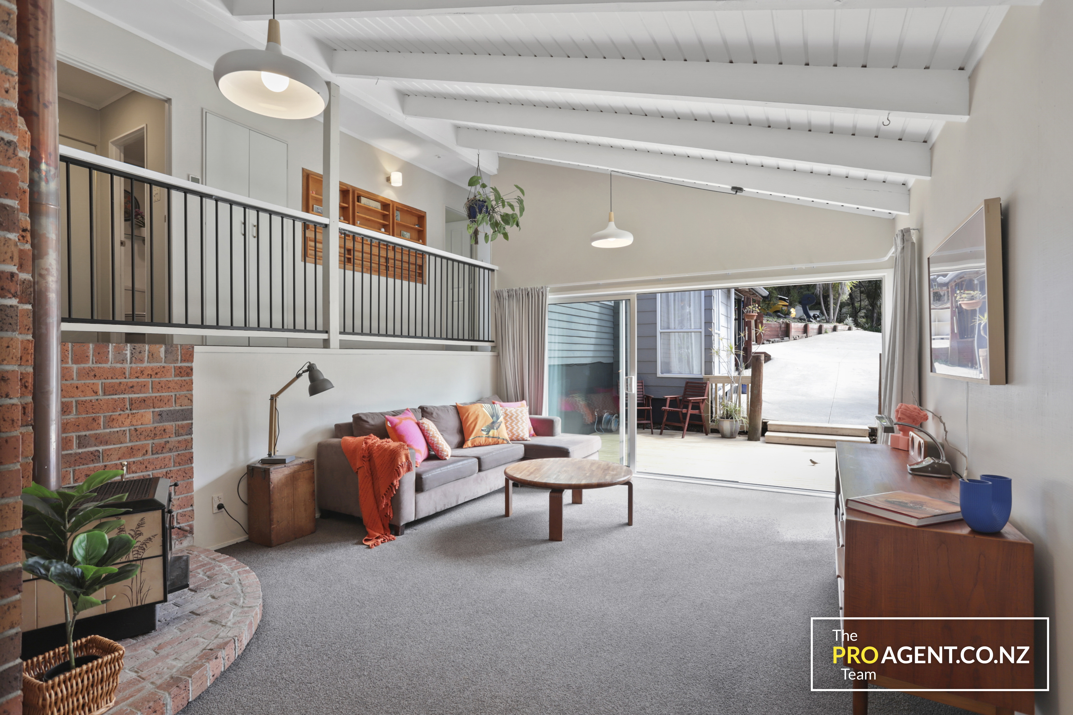 9 Karapiti Place, Glen Eden - Photo 3