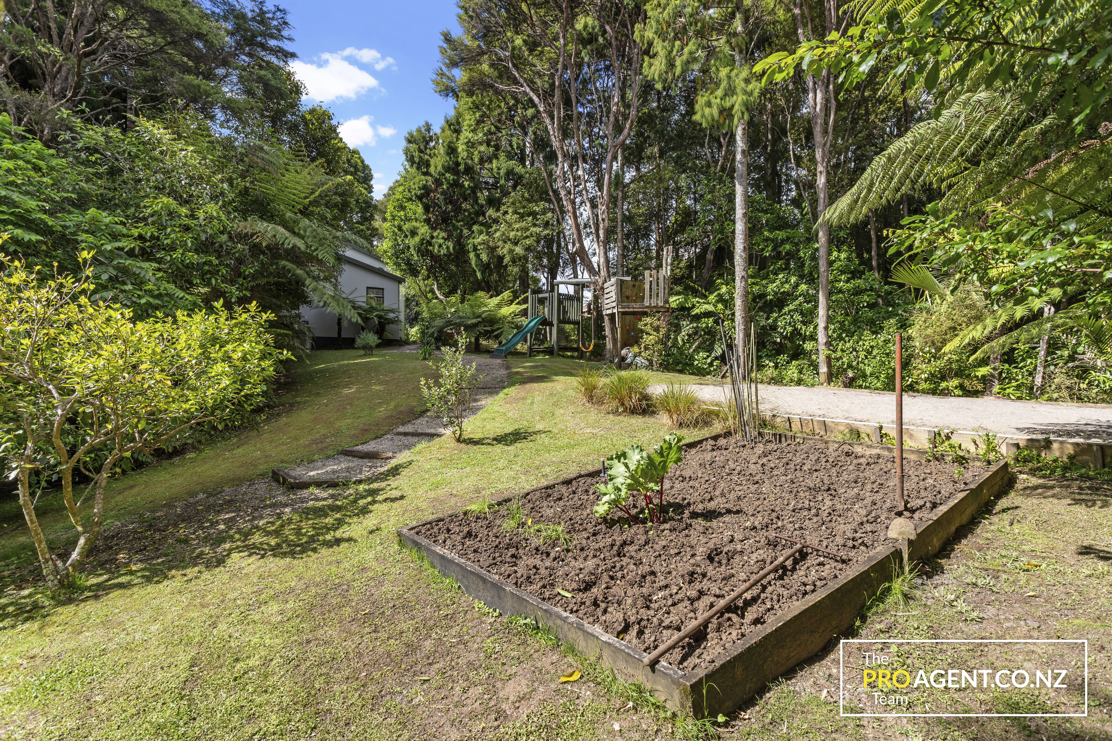 474 Huia Road, Laingholm - Photo 7