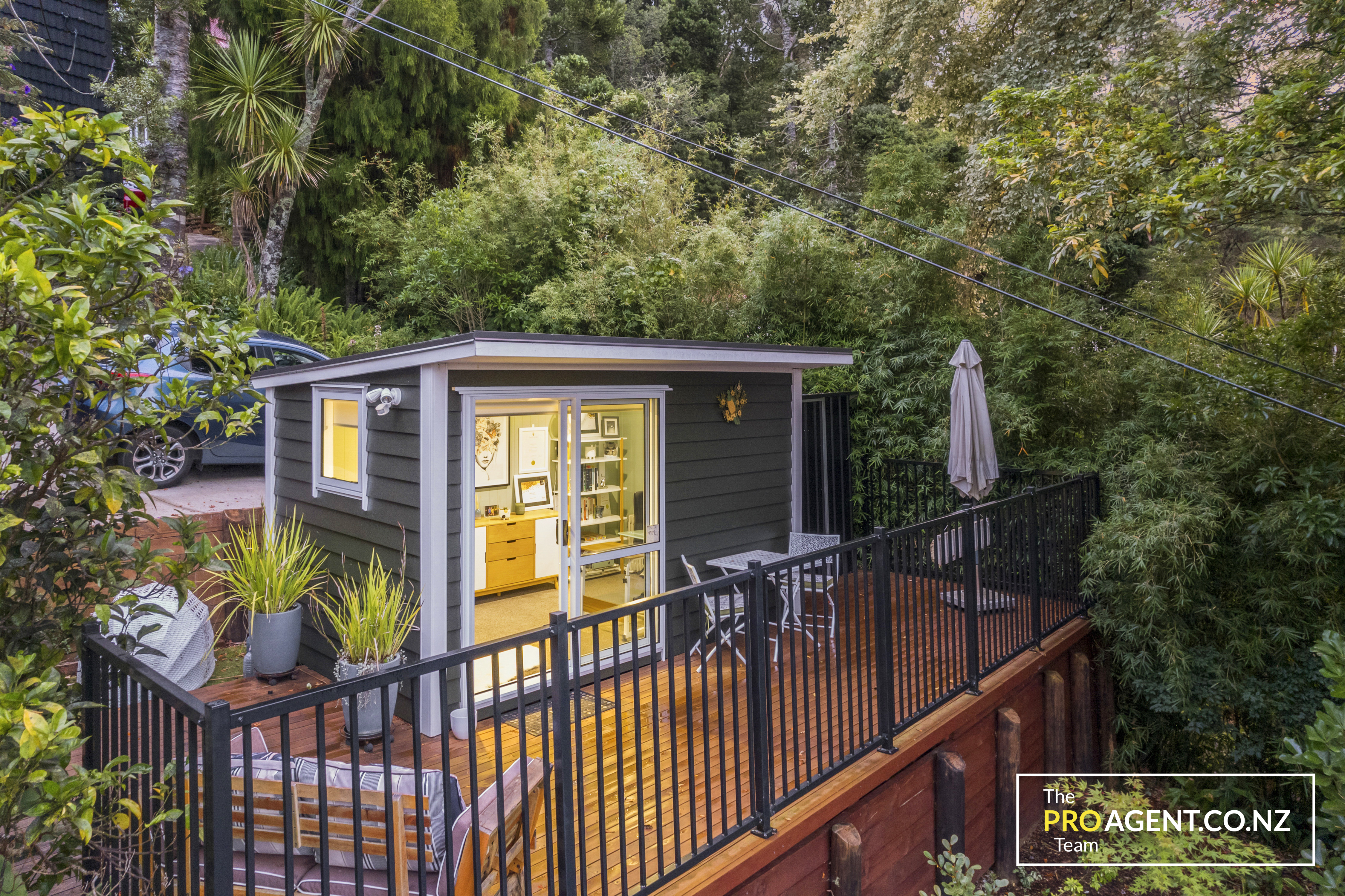 123 Laingholm Drive, Laingholm - Photo 2