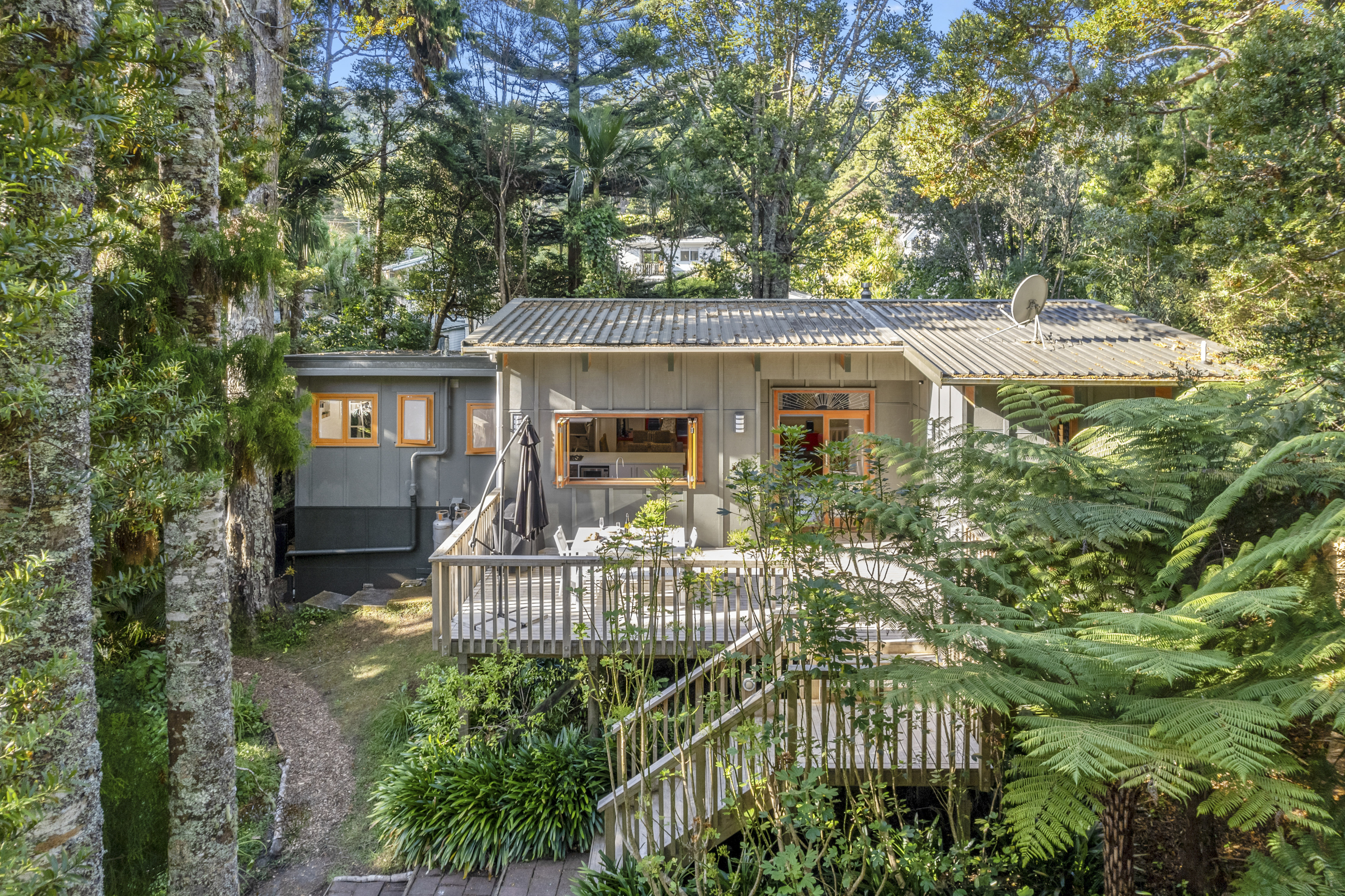 78 Waima Crescent, Titirangi - Photo 3