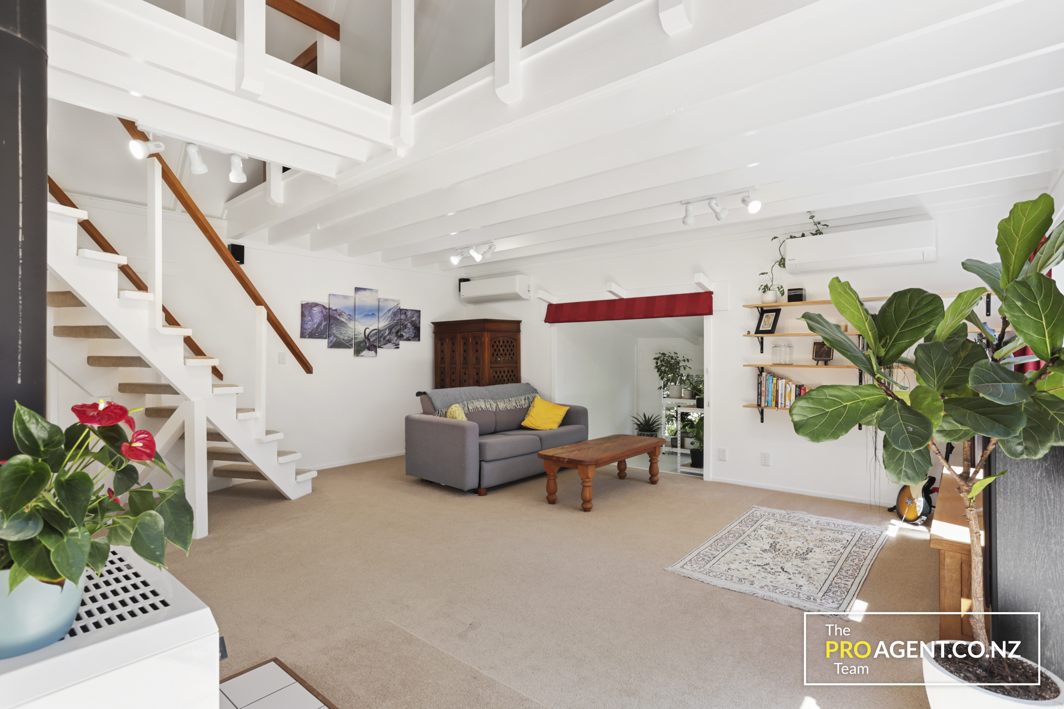 120 Laingholm Drive, Laingholm - Photo 2