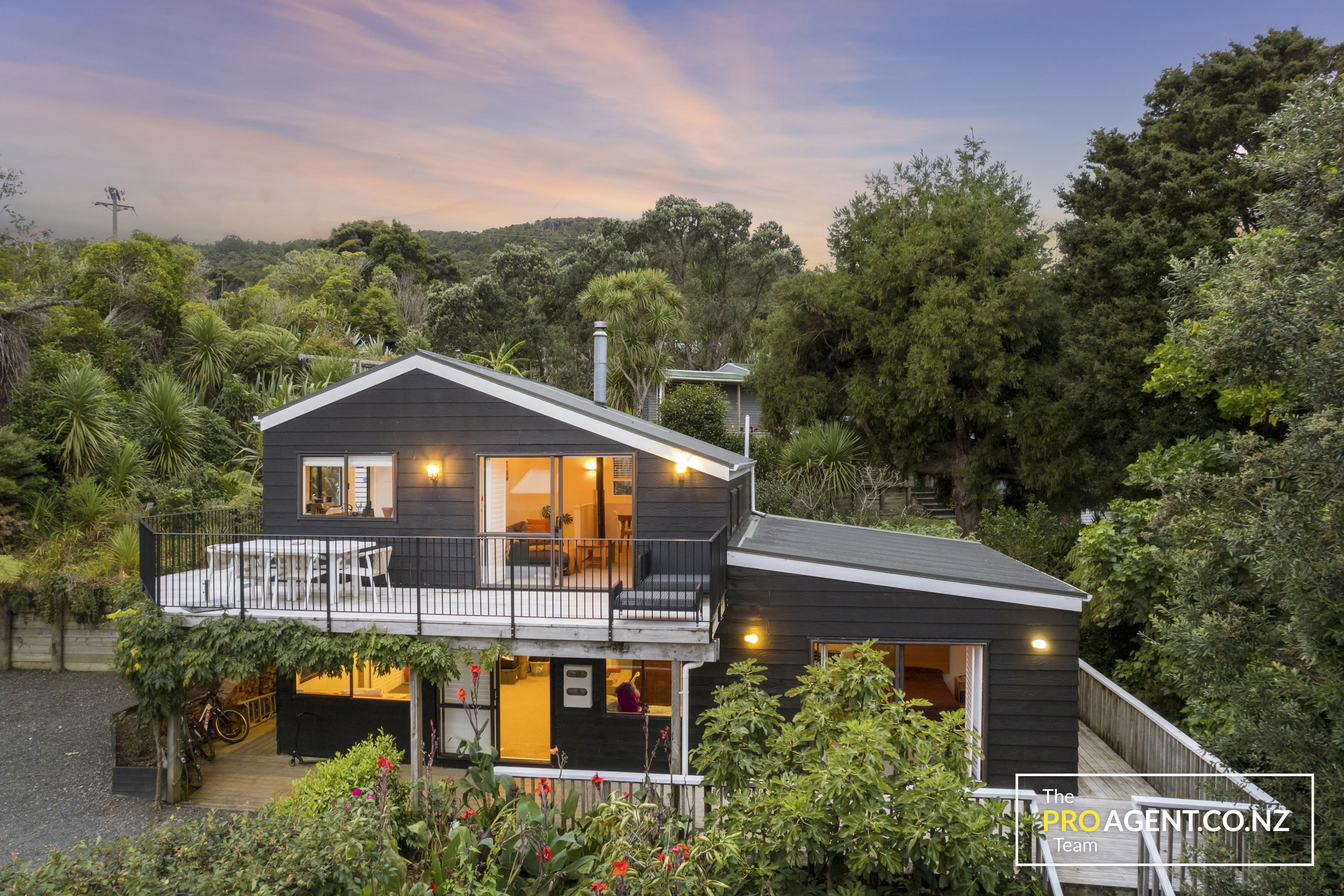 1133 Huia Road, Huia