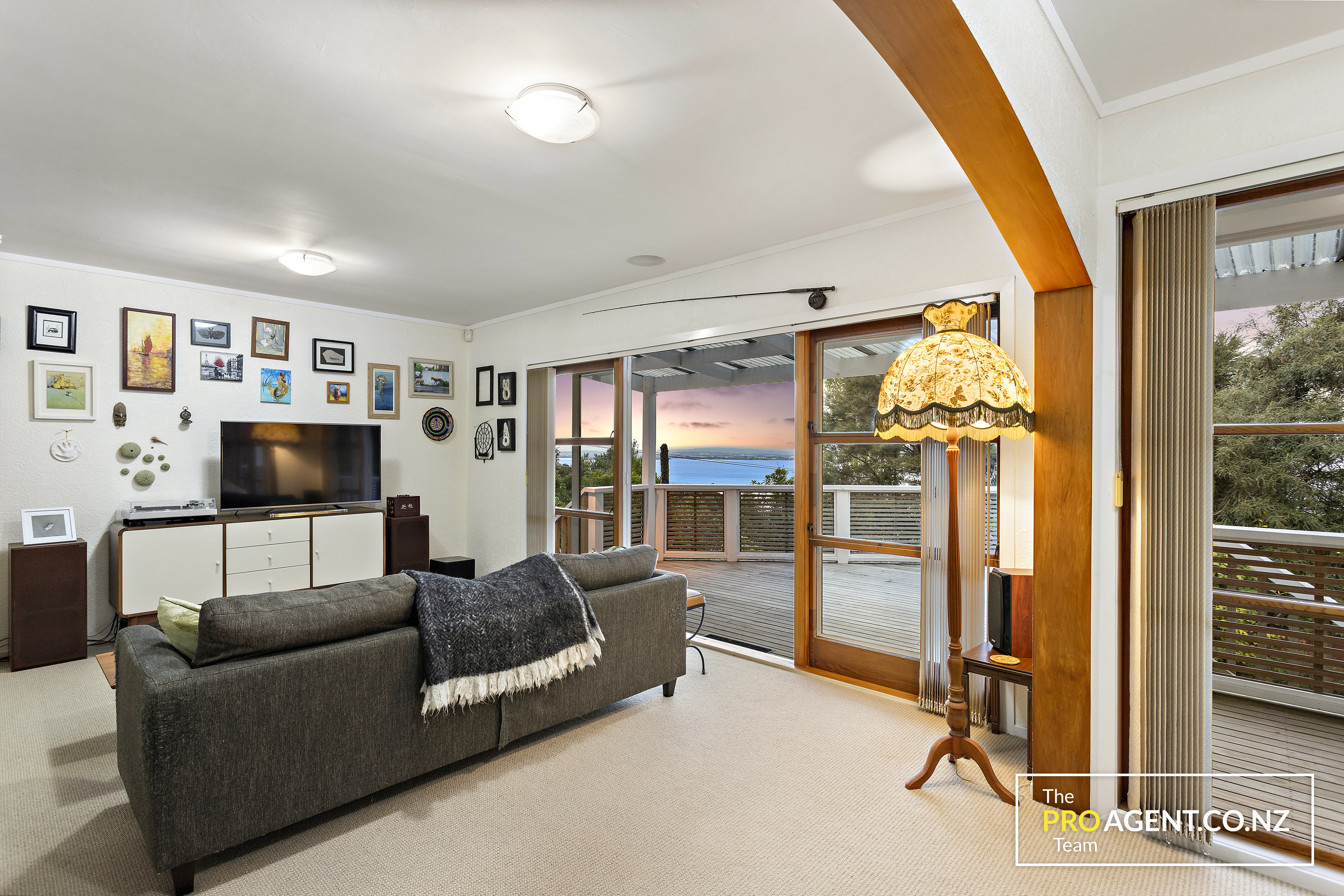 33 Lookout Drive, Laingholm - Photo 6