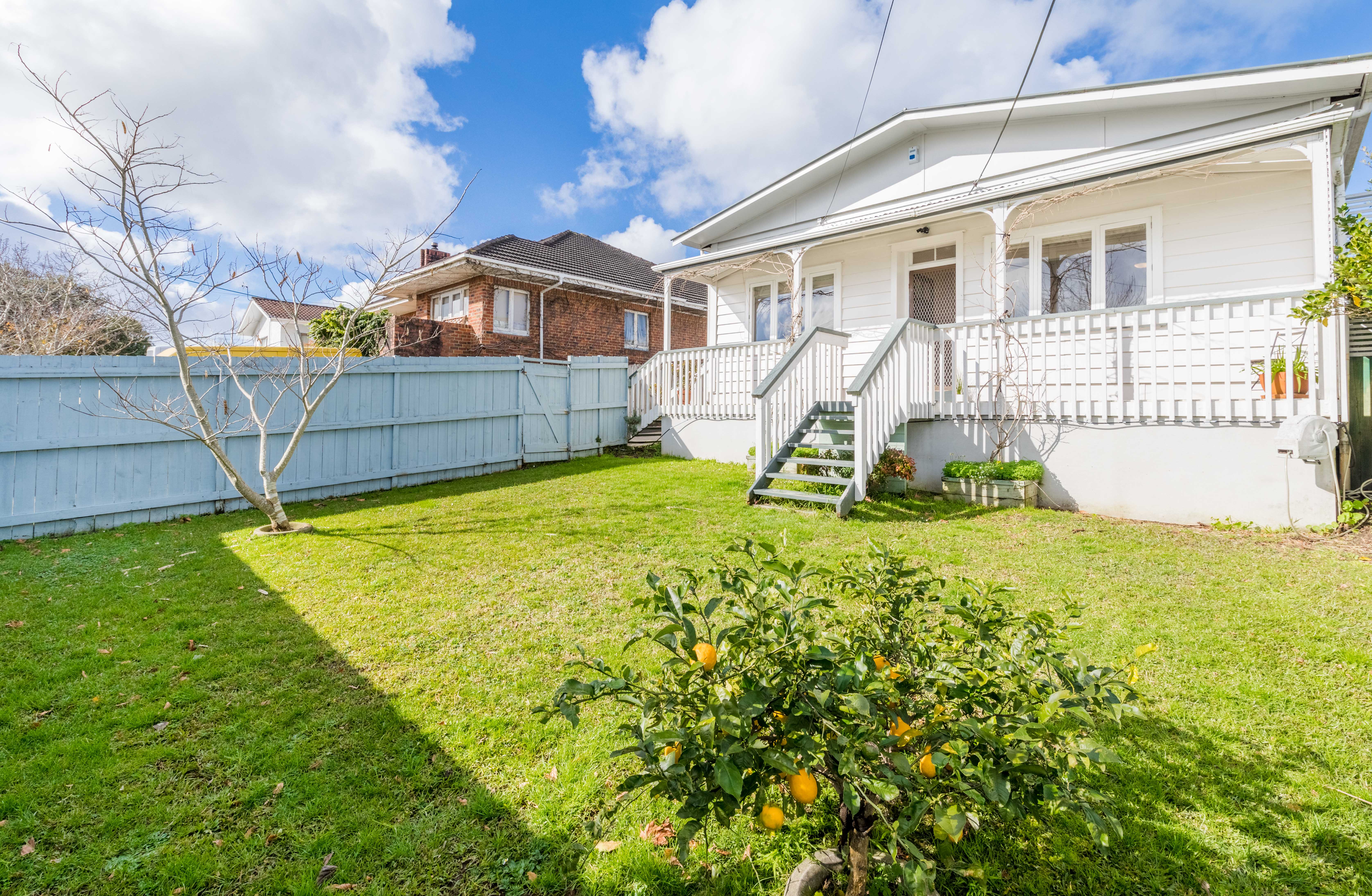 142 Hutchinson Avenue, New Lynn
