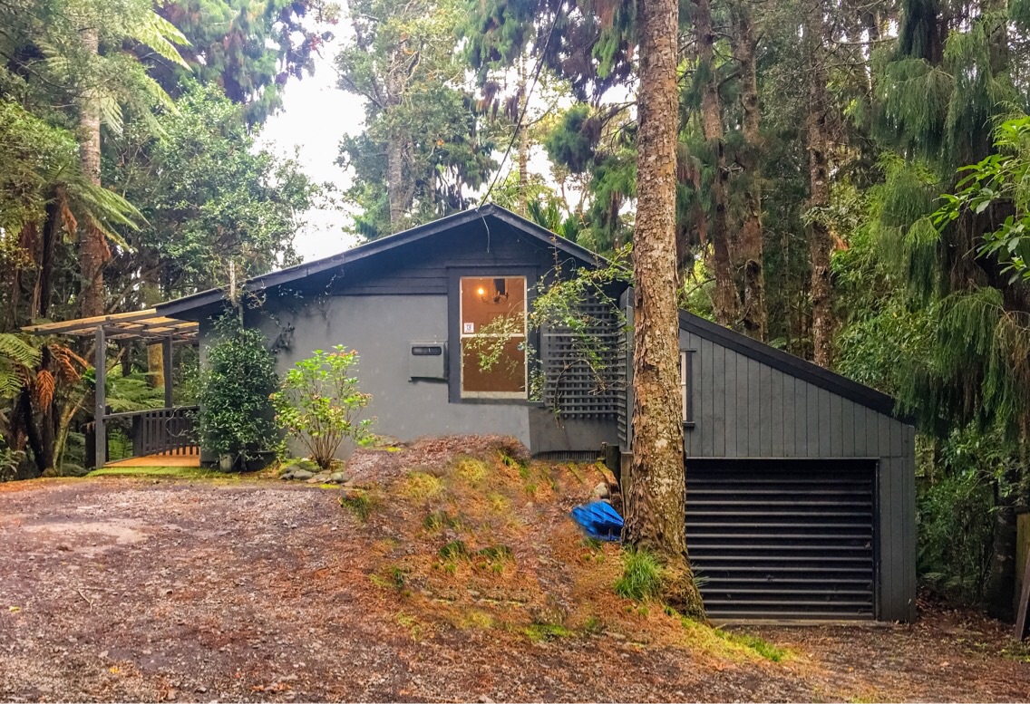 *43 Kauri Loop Road, Oratia