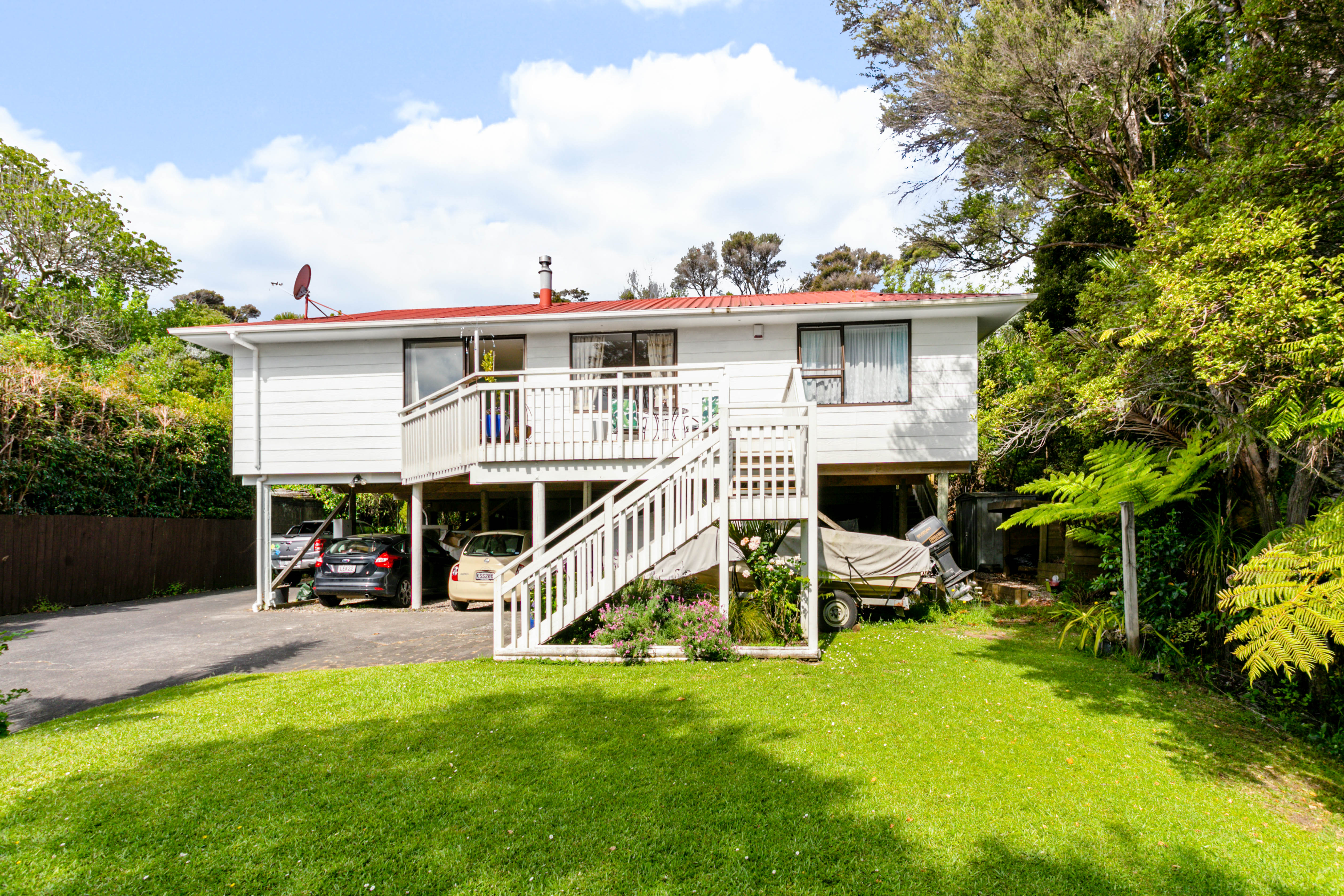 18 Victory Road, Laingholm