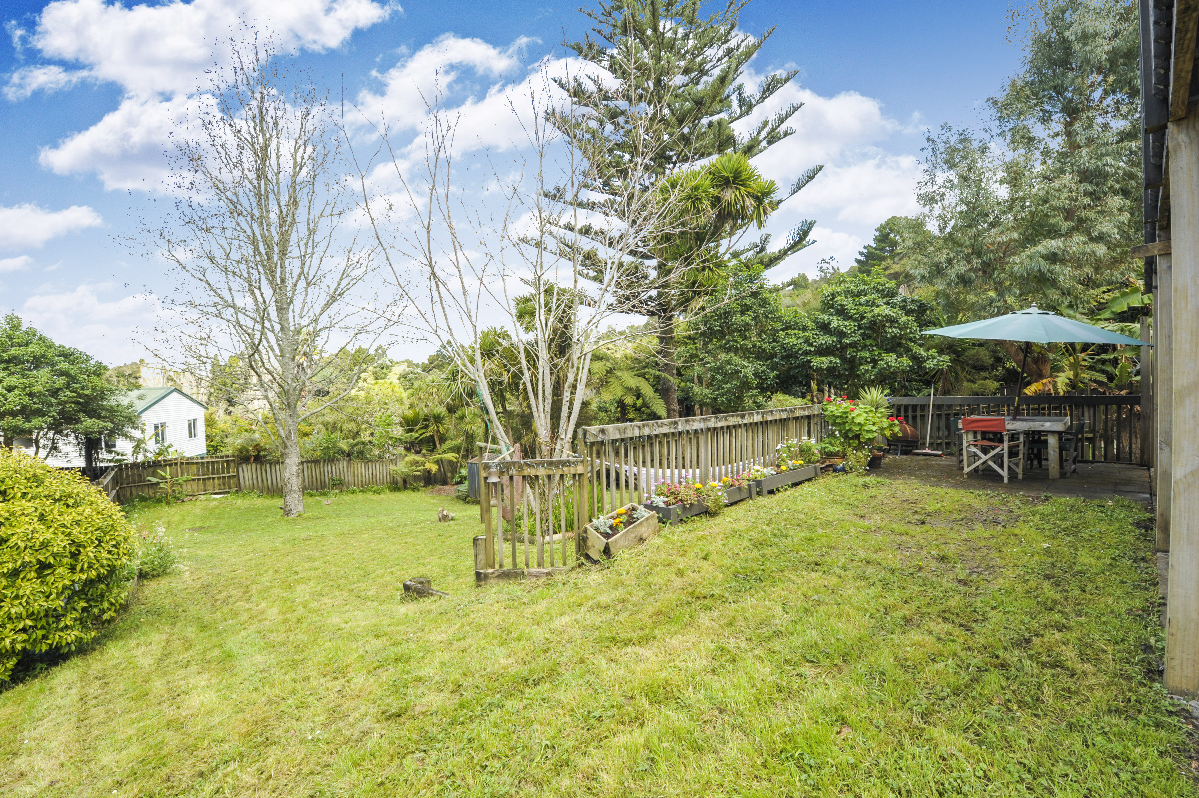 138 Woodlands Park Road, Titirangi - Photo 4