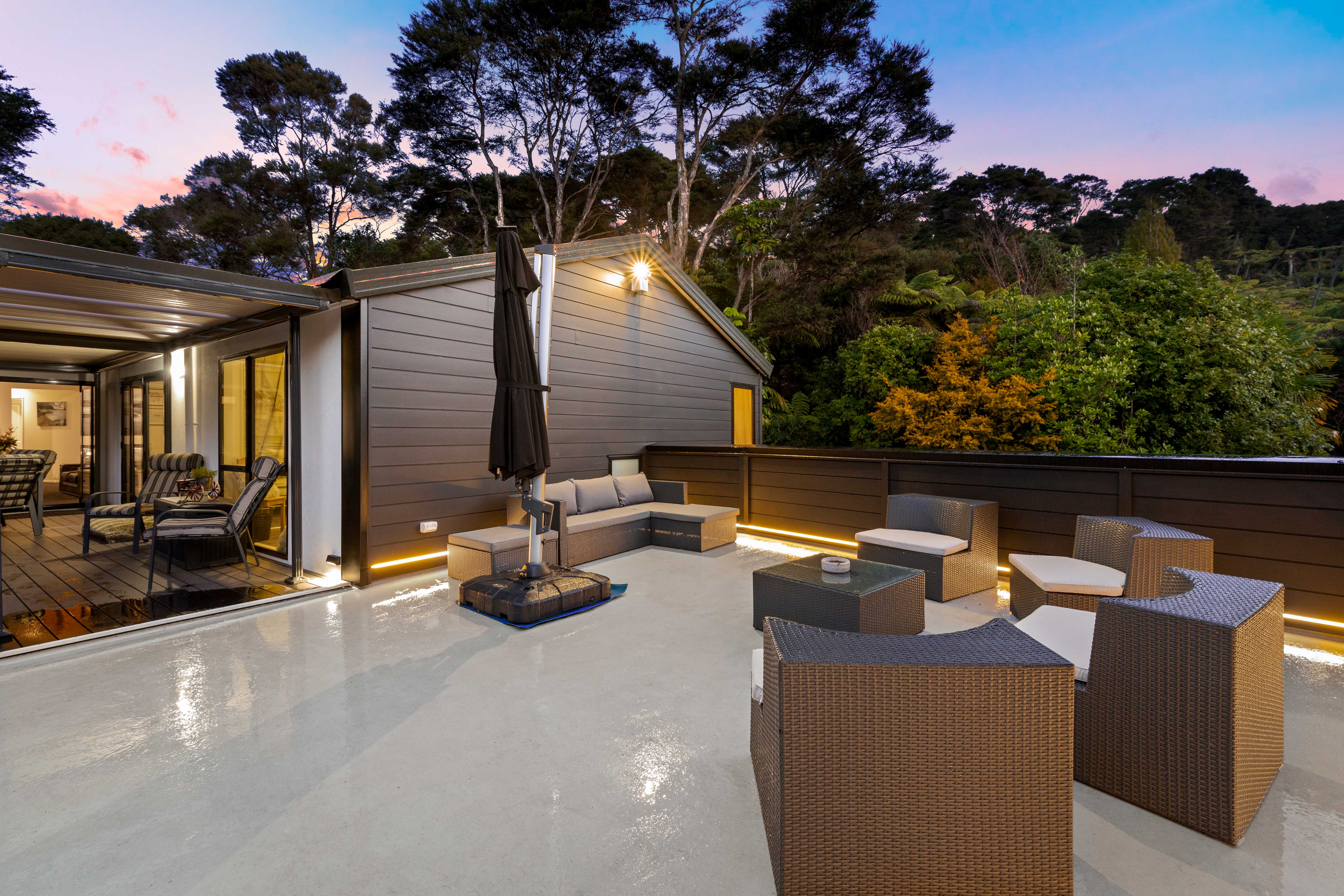 1 Landing Road, Titirangi - Photo 4