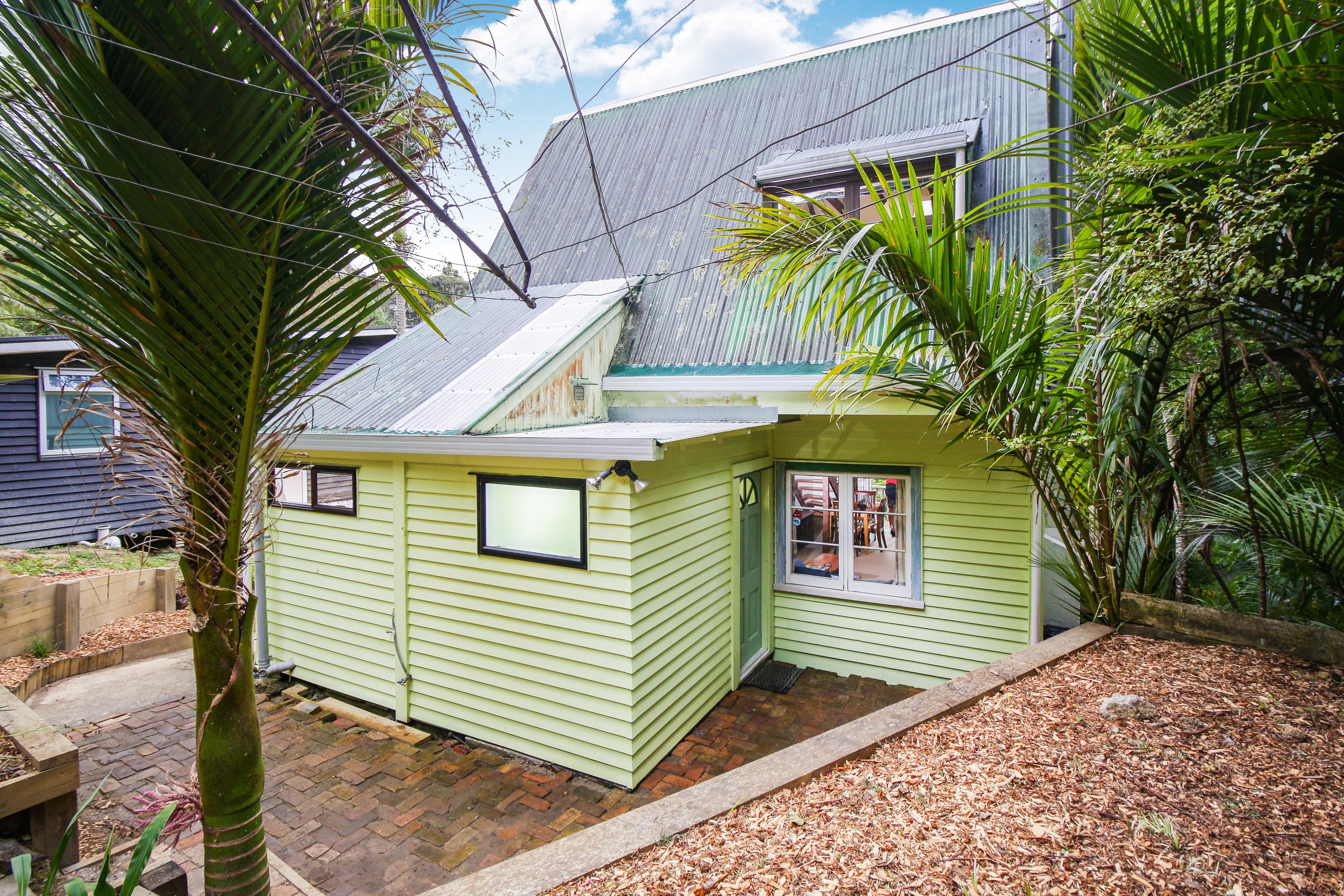 16 Mahoe Road, Titirangi - Photo 6