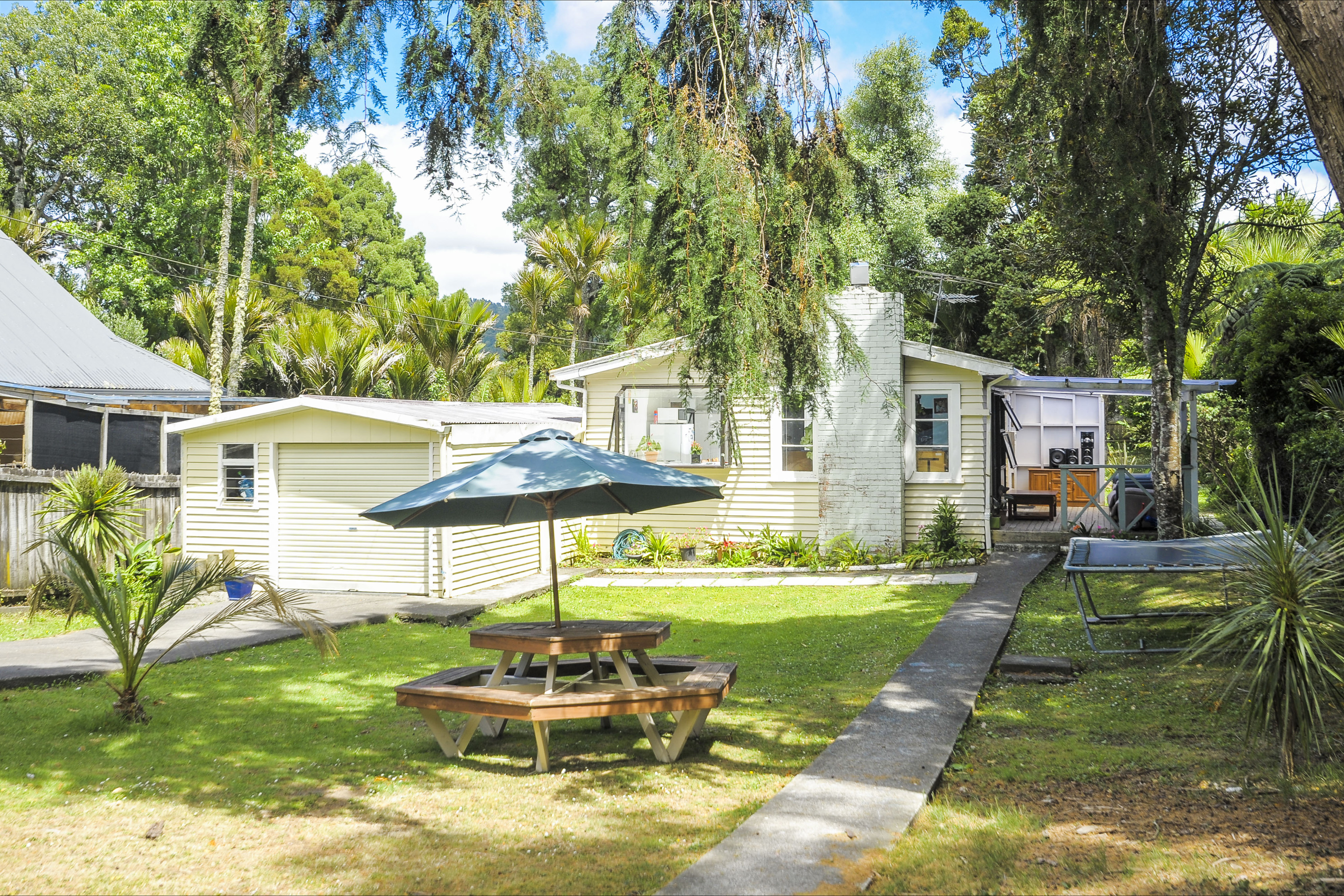 25 Hollywood Avenue, Titirangi - Photo 3