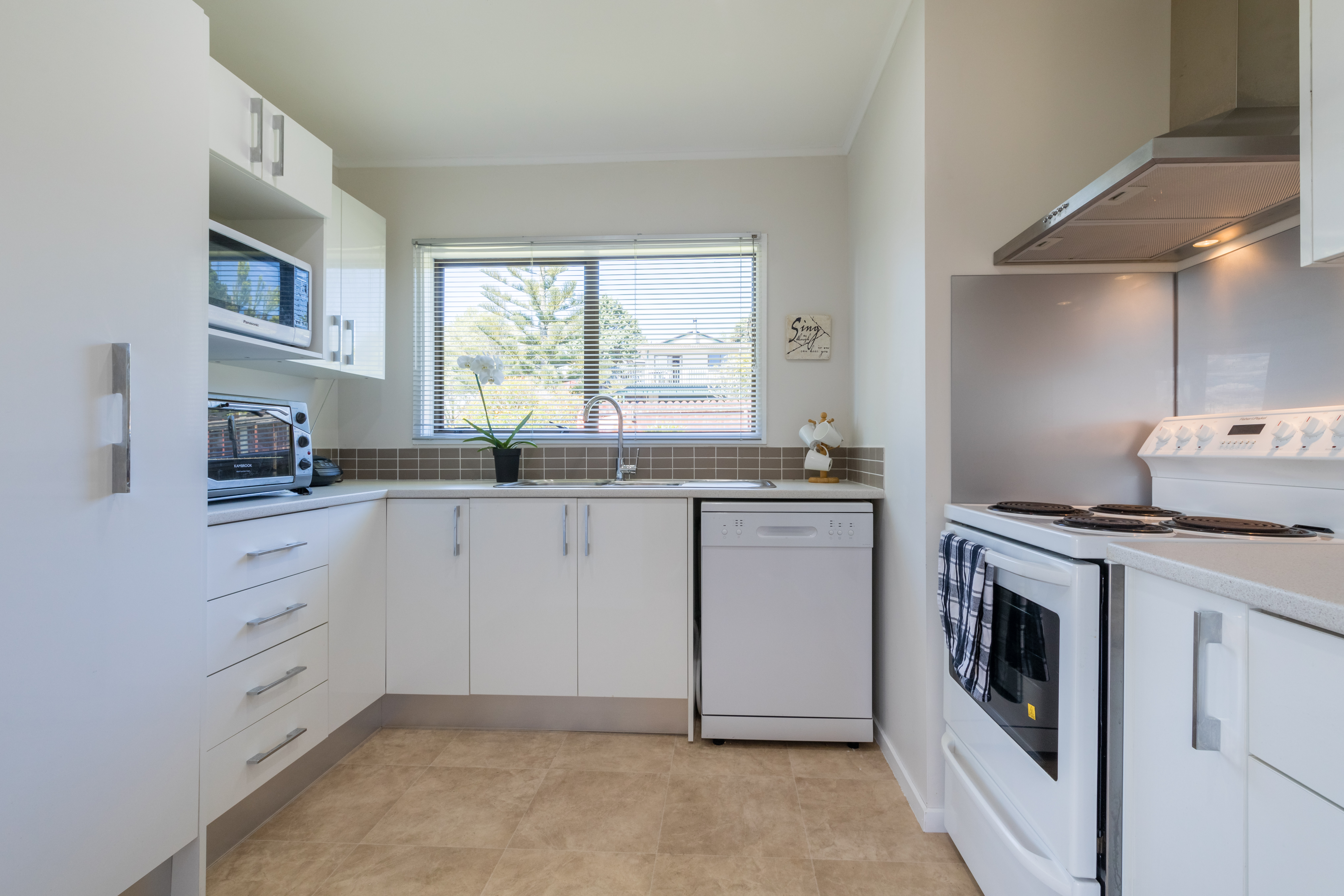 17 Adam Sunde Place, Glen Eden - Photo 6