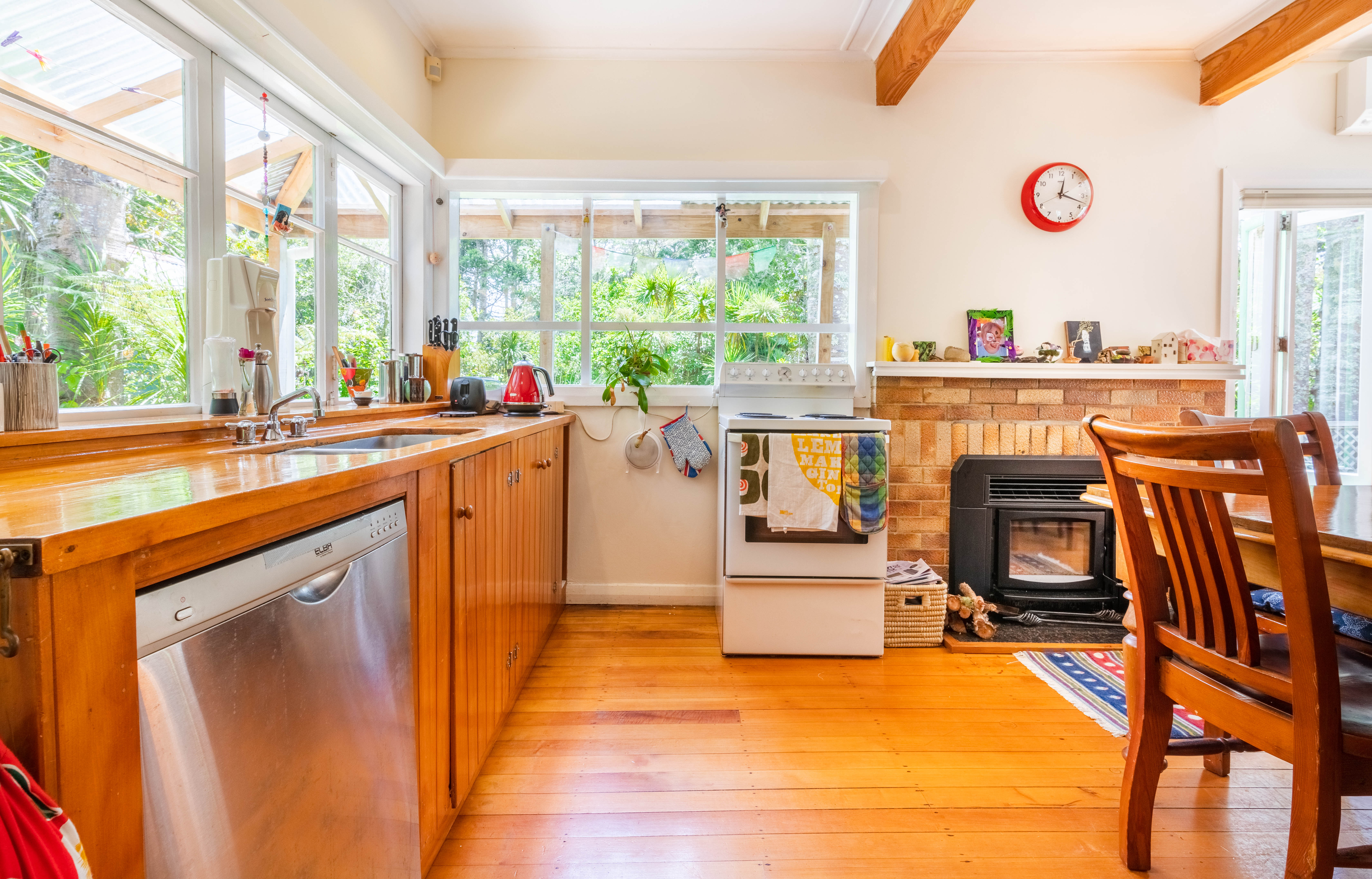 135 Laingholm Drive, Laingholm - Photo 6